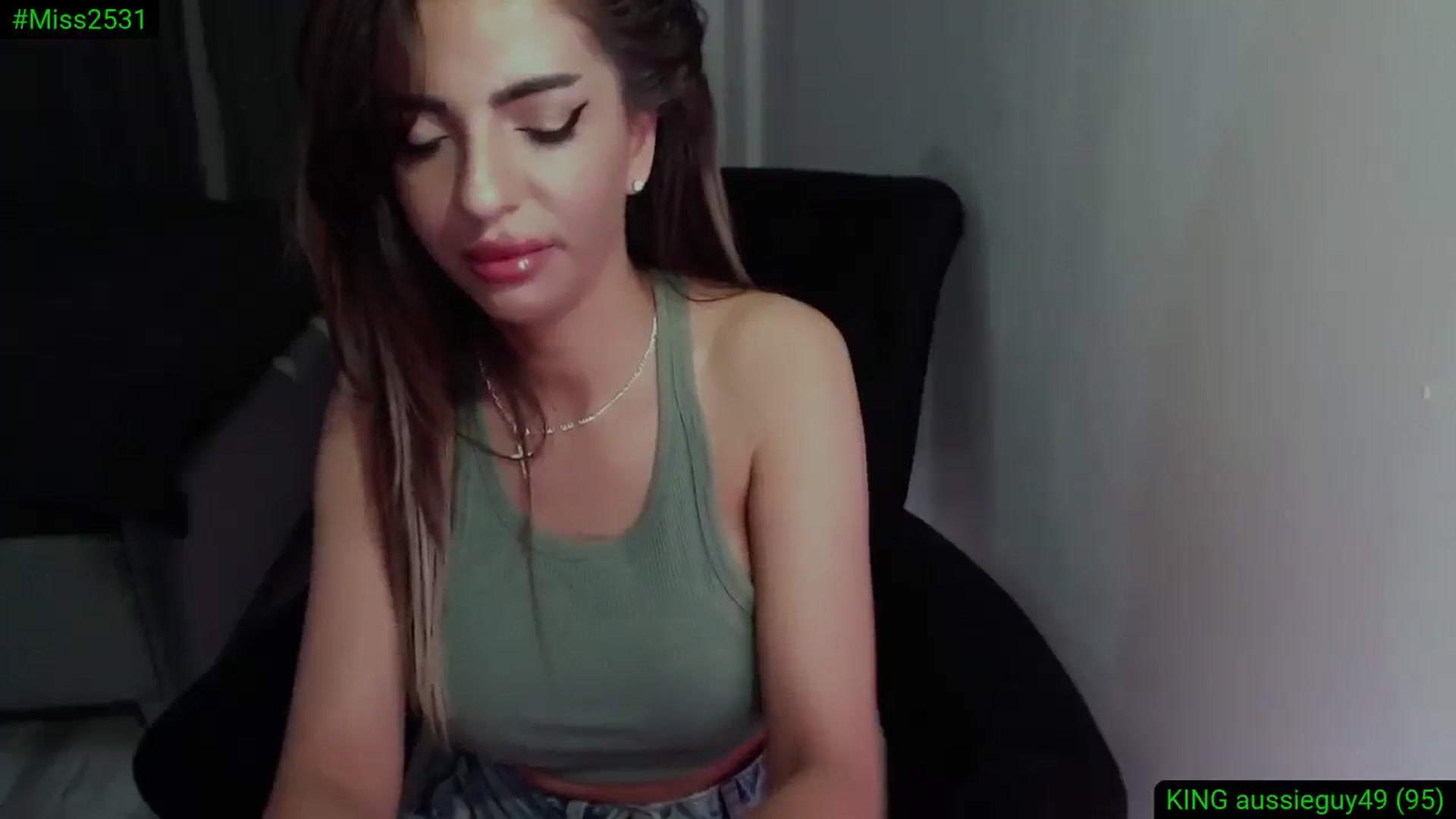 Gallery image thumbnail from Diamondblack5's myfreecams stream on, 05/05/2025, 24:01 image 18 of 20