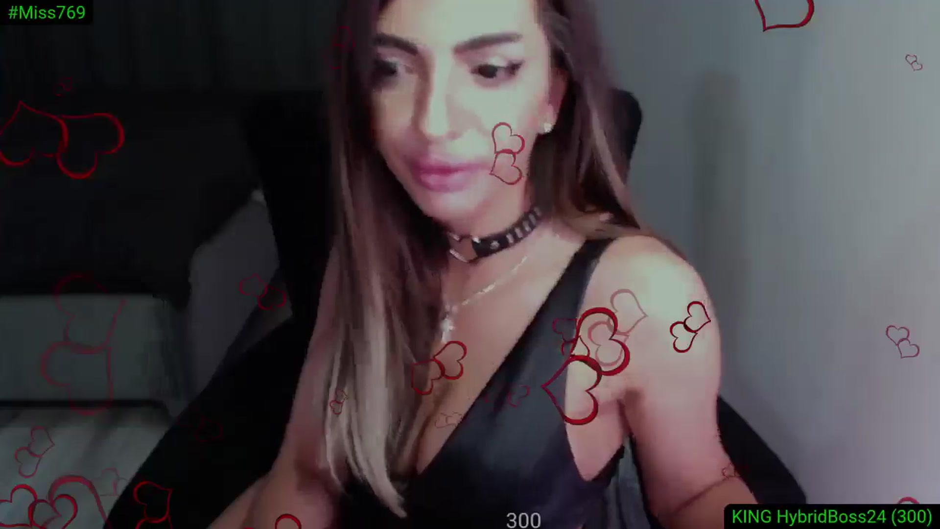 Gallery image thumbnail from Diamondblack5's myfreecams stream on, 05/08/2025, 24:20 image 11 of 20