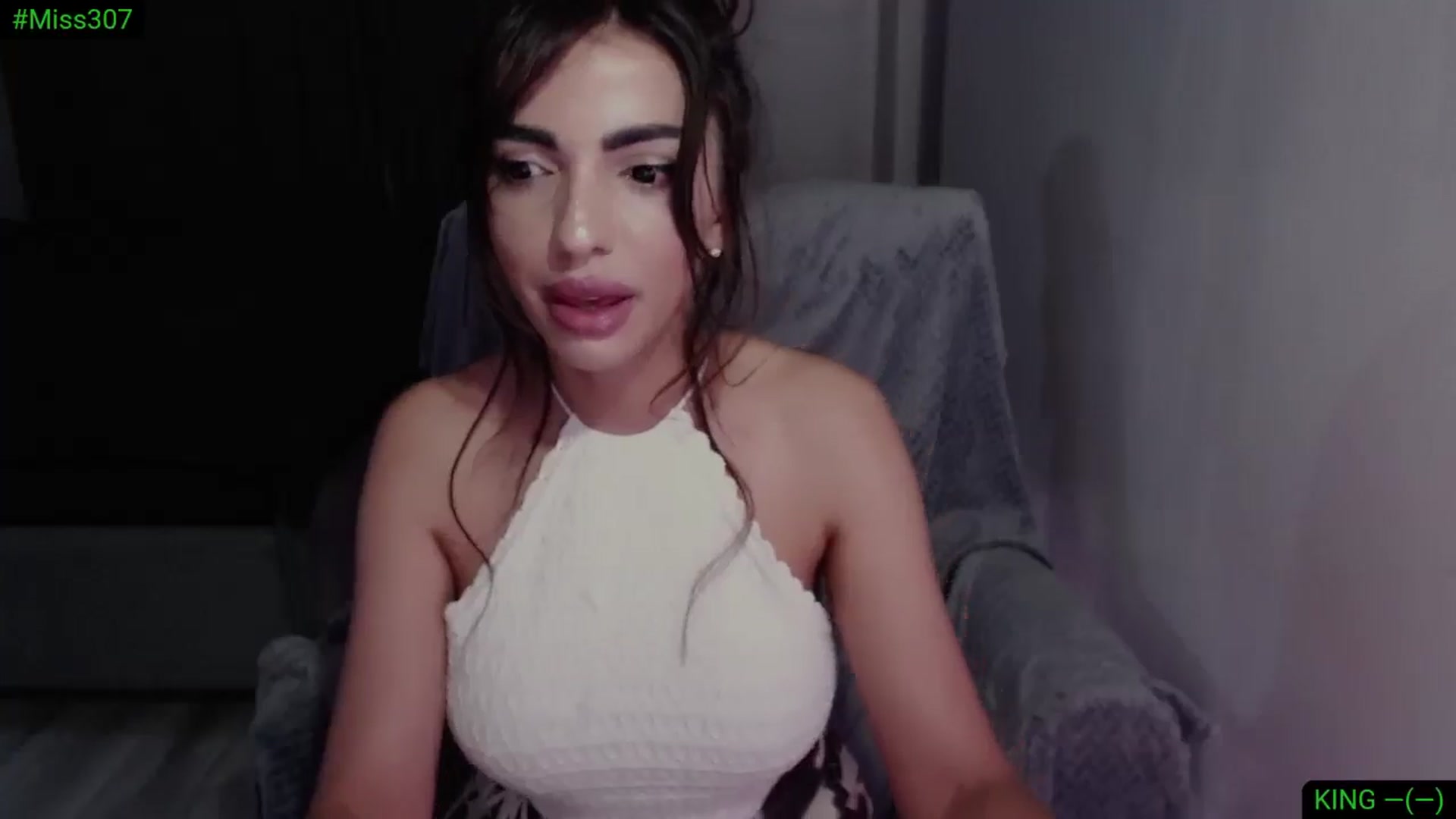 Gallery image thumbnail from Diamondblack5's myfreecams stream on, 05/12/2025, 24:42 image 7 of 20