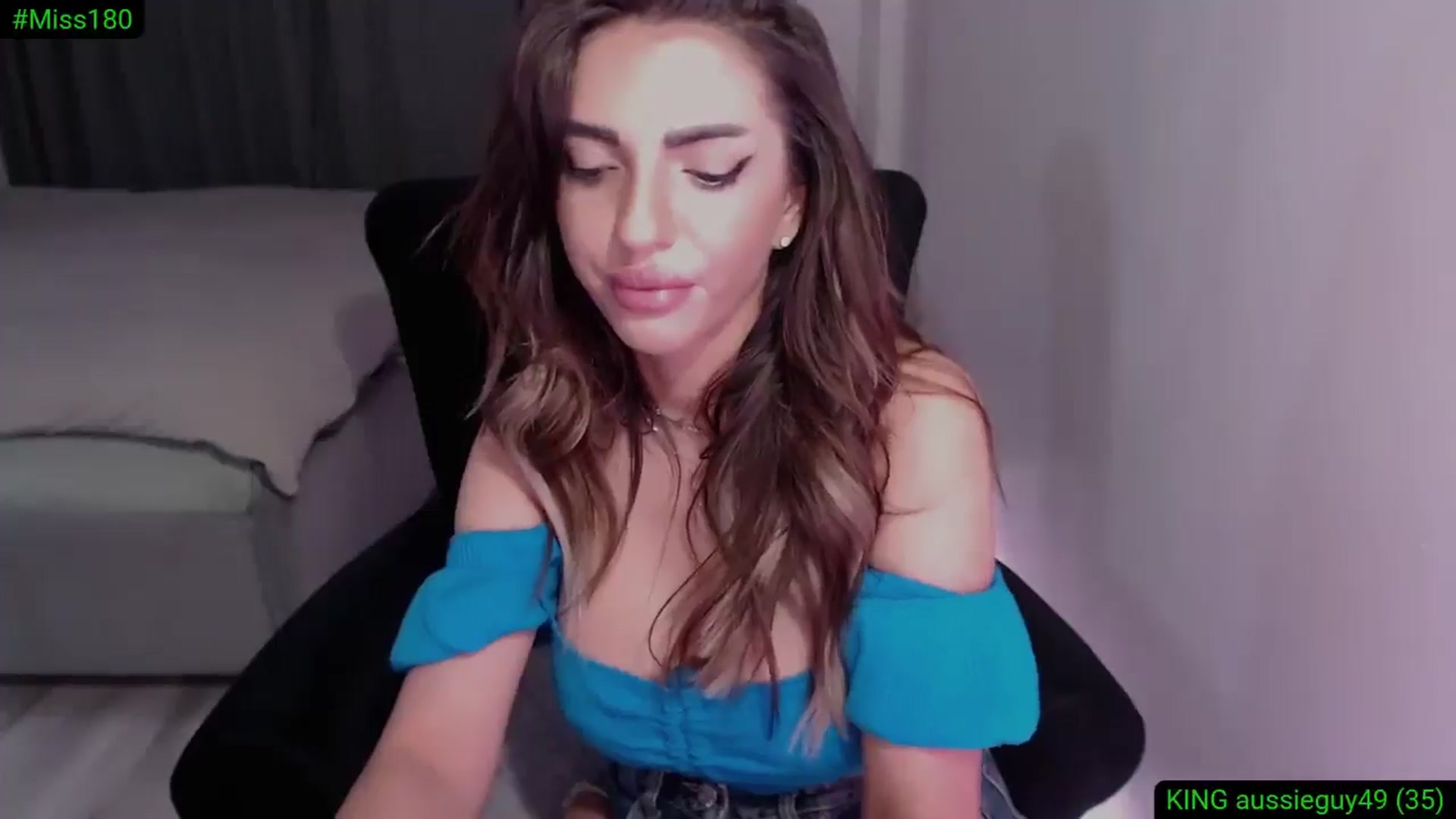 Gallery image thumbnail from Diamondblack5's myfreecams stream on, 05/14/2025, 23:20 image 20 of 20