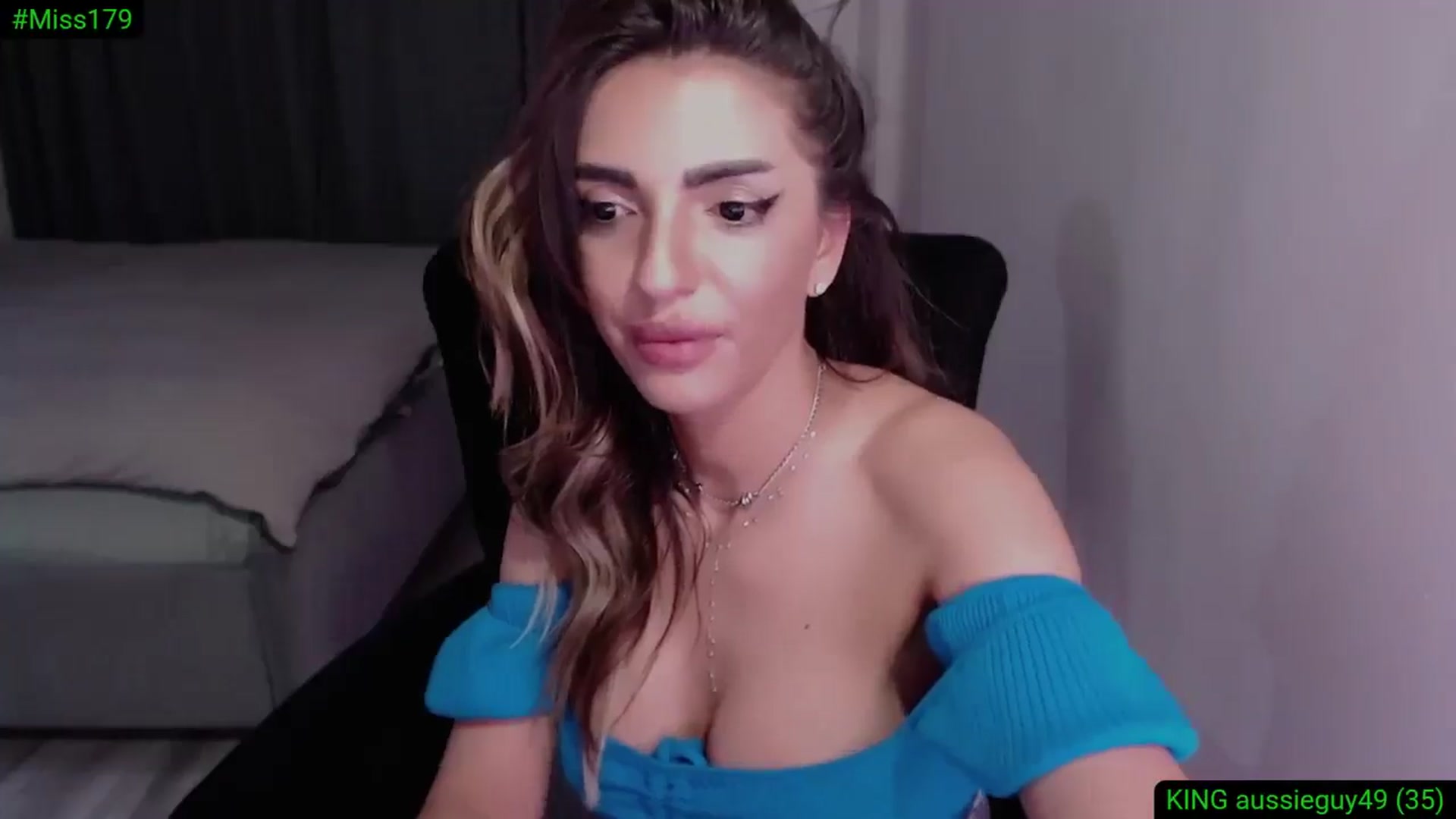 Gallery image thumbnail from Diamondblack5's myfreecams stream on, 05/14/2025, 23:48 image 11 of 20