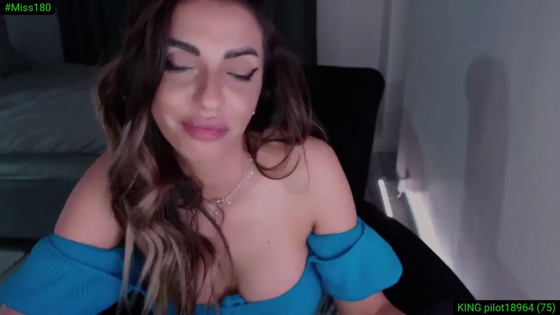 Gallery image thumbnail from Diamondblack5's myfreecams stream on, 05/15/2025, 04:04 image 10 of 20