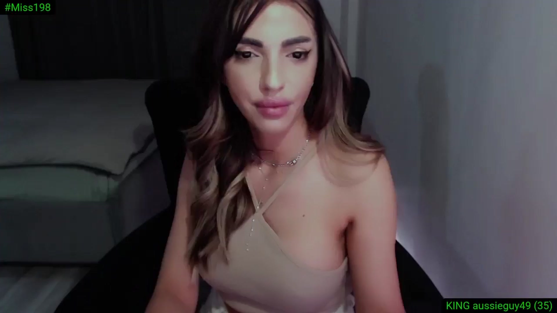 Gallery image thumbnail from Diamondblack5's myfreecams stream on, 05/16/2025, 01:06 image 10 of 20