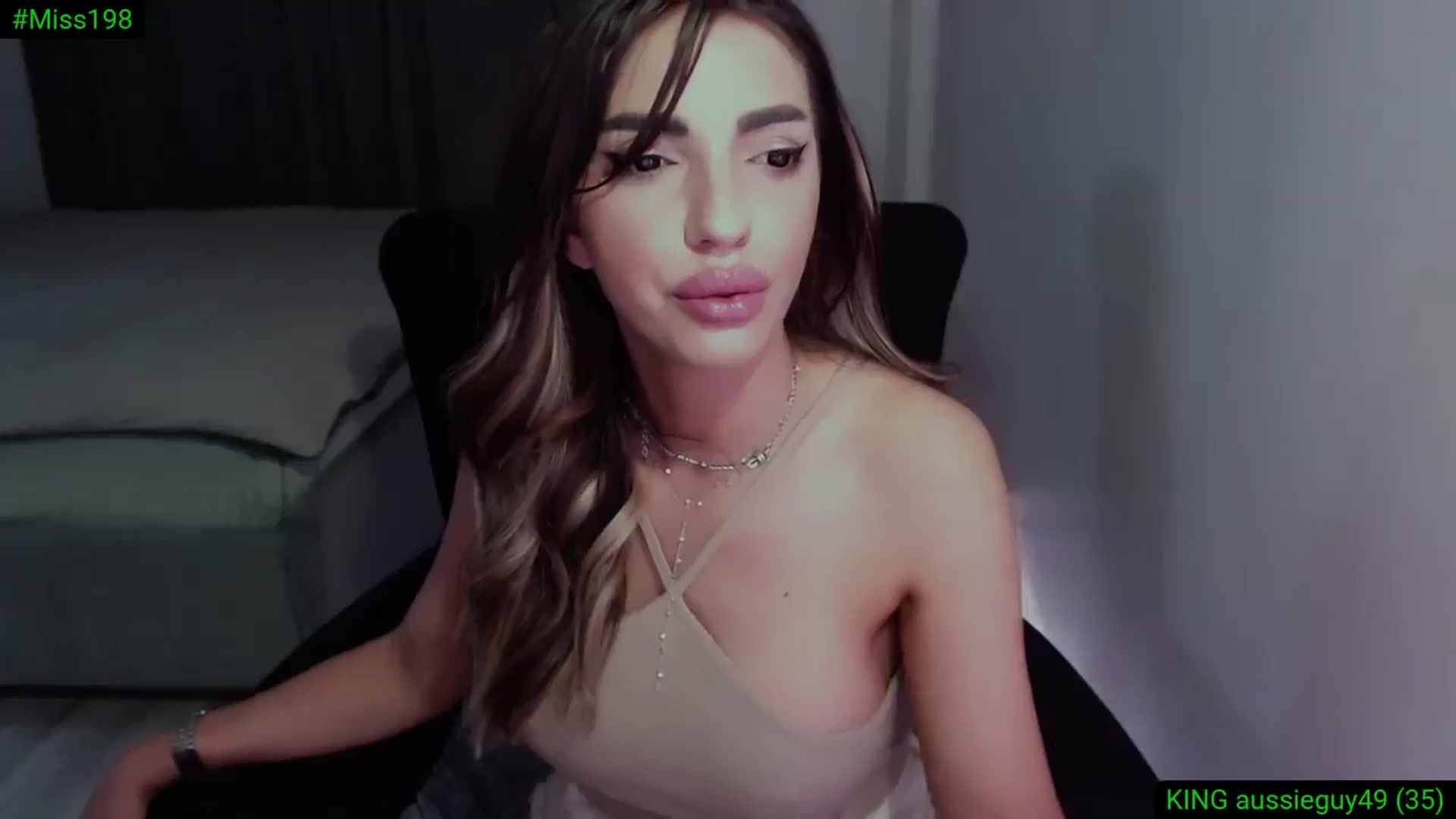 Gallery image thumbnail from Diamondblack5's myfreecams stream on, 05/16/2025, 01:06 image 5 of 20