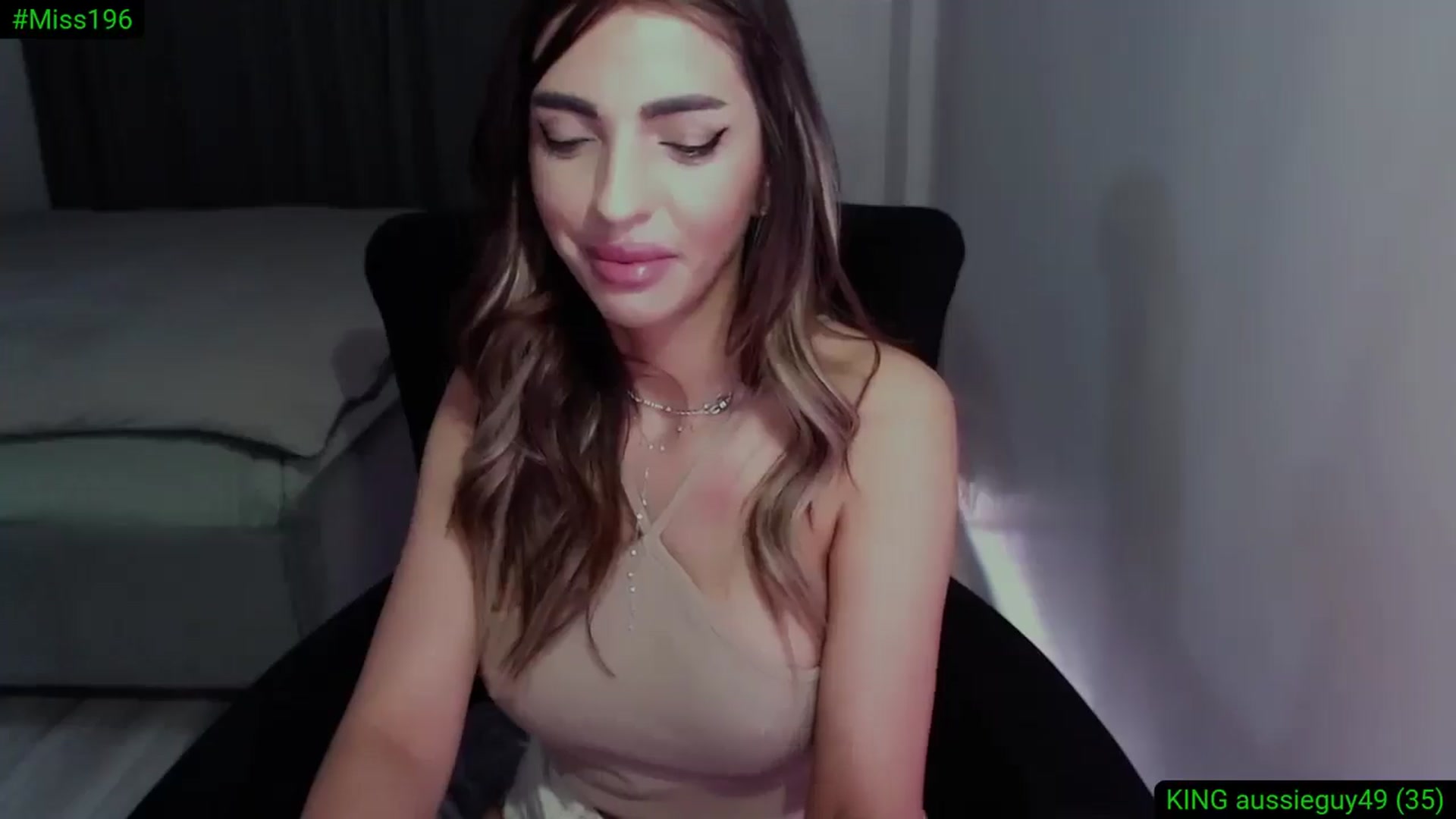 Gallery image thumbnail from Diamondblack5's myfreecams stream on, 05/16/2025, 01:06 image 2 of 20