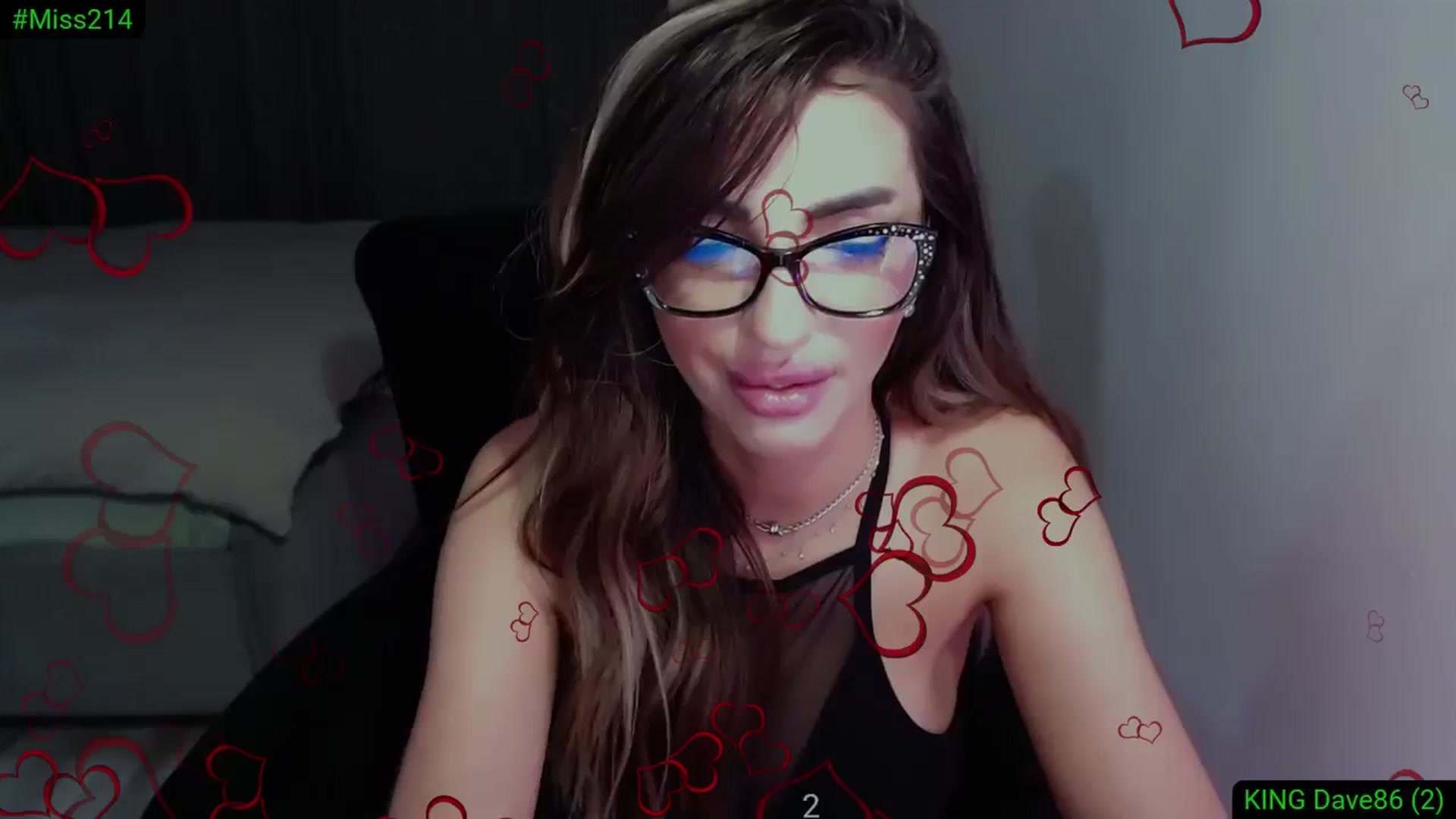 Gallery image thumbnail from Diamondblack5's myfreecams stream on, 05/17/2025, 24:01 image 14 of 20