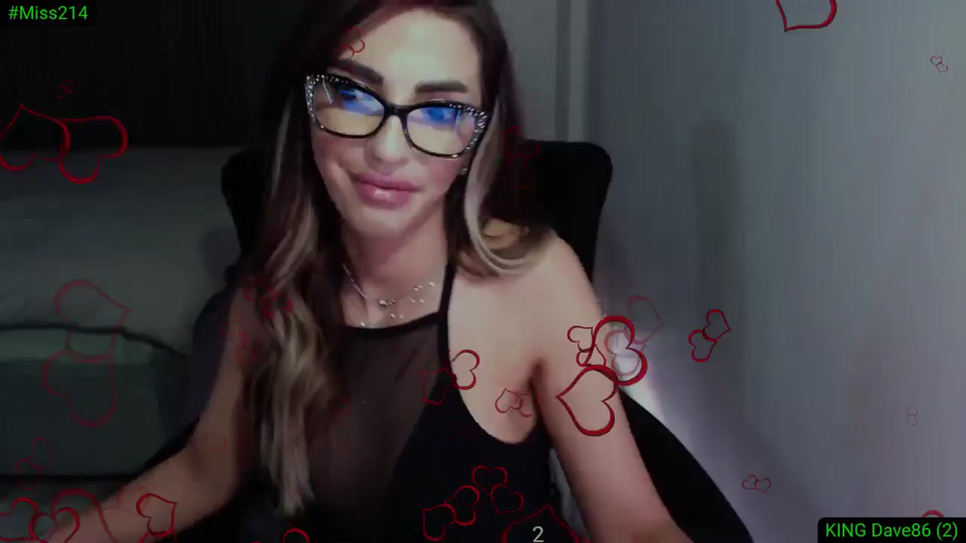 Gallery image thumbnail from Diamondblack5's myfreecams stream on, 05/17/2025, 24:01 image 8 of 20