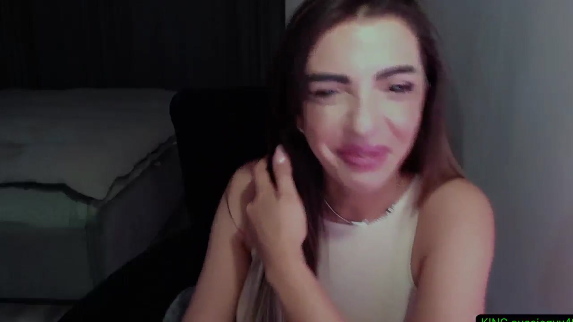 Gallery image thumbnail from Diamondblack5's myfreecams stream on, 05/21/2025, 24:01 image 2 of 20