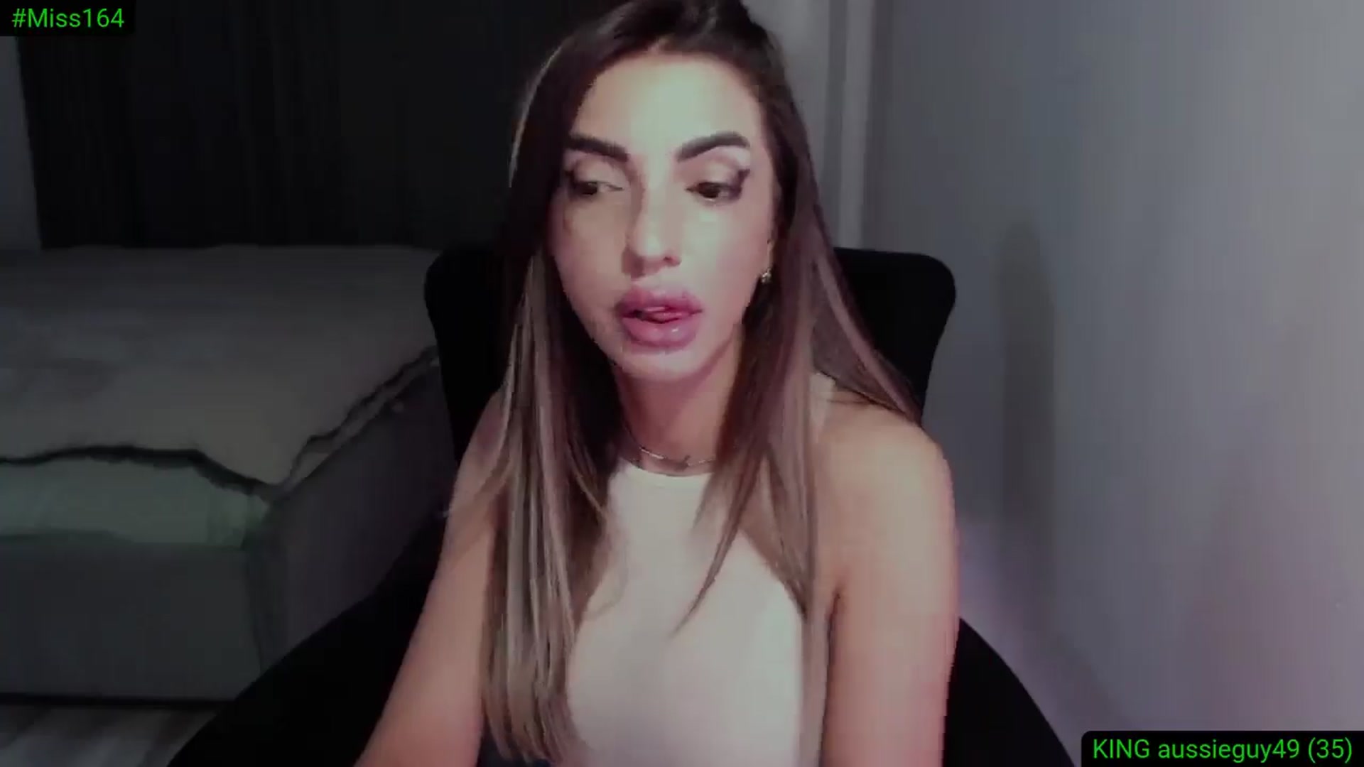 Gallery image thumbnail from Diamondblack5's myfreecams stream on, 05/21/2025, 24:01 image 7 of 20