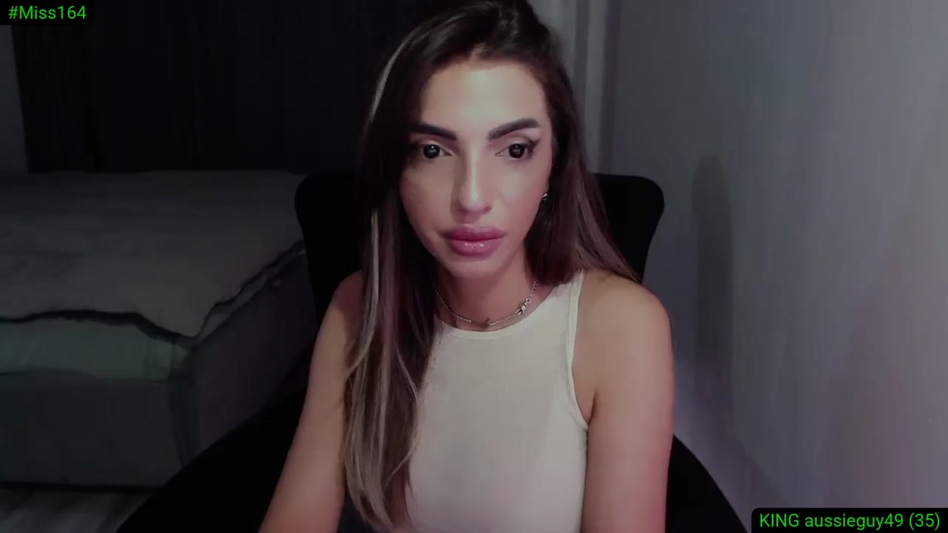 Gallery image thumbnail from Diamondblack5's myfreecams stream on, 05/21/2025, 24:01 image 10 of 20
