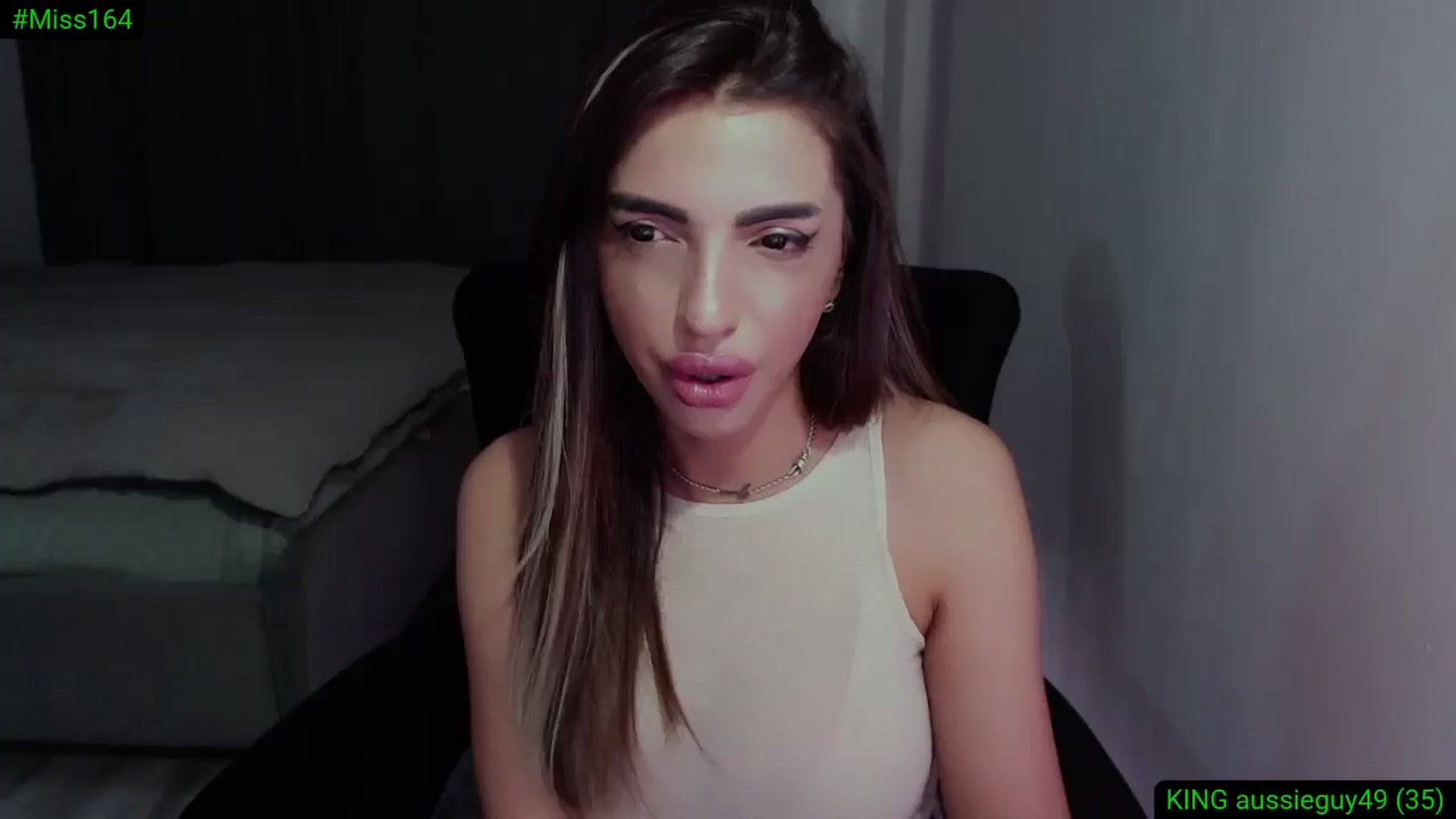 Gallery image thumbnail from Diamondblack5's myfreecams stream on, 05/21/2025, 24:01 image 9 of 20