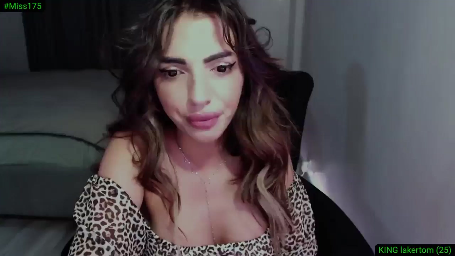 Gallery image thumbnail from Diamondblack5's myfreecams stream on, 05/21/2025, 23:07 image 19 of 20