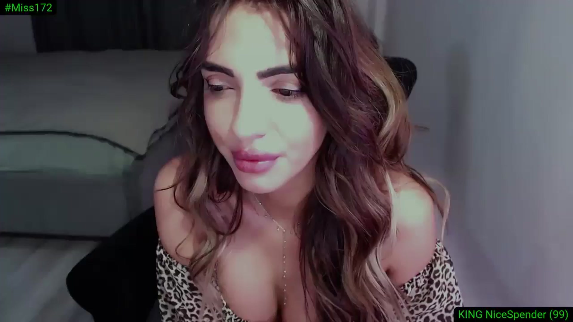 Gallery image thumbnail from Diamondblack5's myfreecams stream on, 05/22/2025, 24:26 image 20 of 20