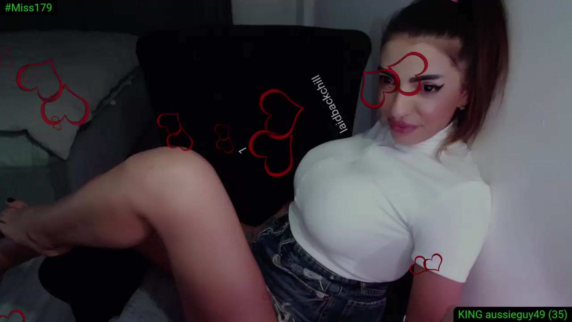 Gallery image thumbnail from Diamondblack5's myfreecams stream on, 05/25/2025, 24:49 image 6 of 20