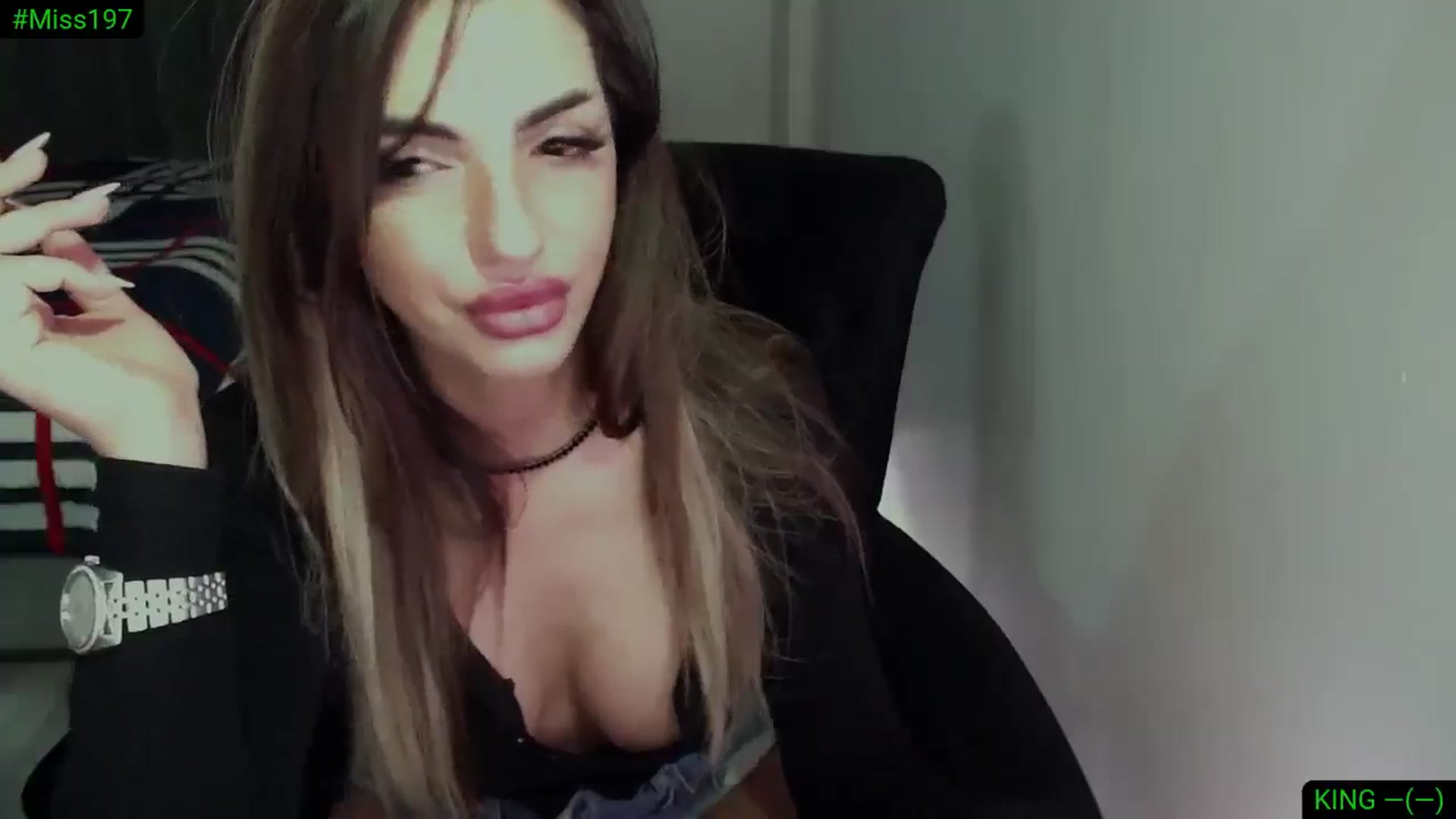 Gallery image thumbnail from Diamondblack5's myfreecams stream on, 05/31/2025, 01:38 image 12 of 20
