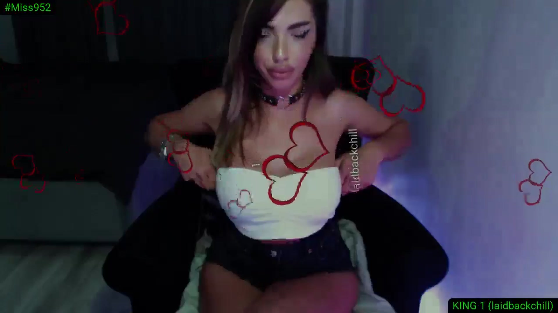 Gallery image thumbnail from Diamondblack5's myfreecams stream on, 06/23/2025, 24:15 image 13 of 20