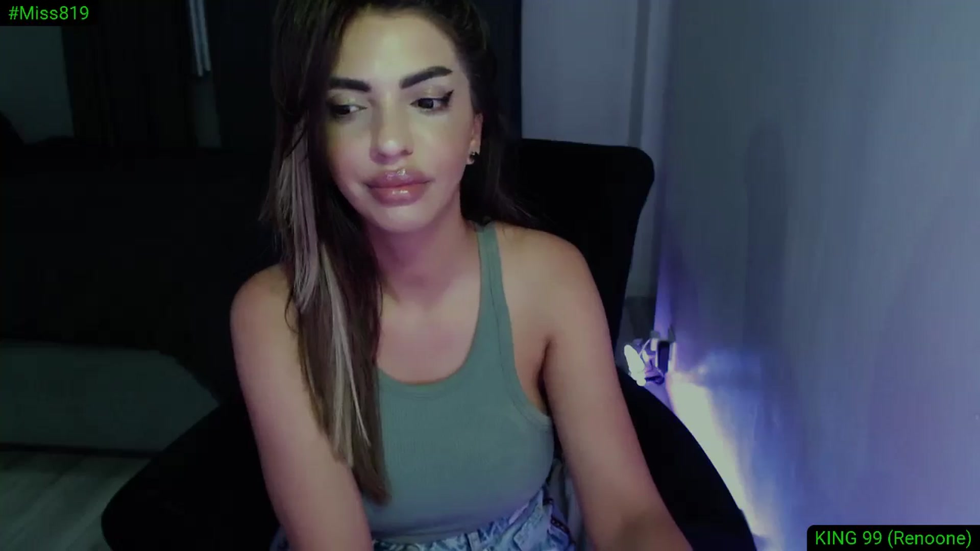 Gallery image thumbnail from Diamondblack5's myfreecams stream on, 06/24/2025, 01:33 image 10 of 20