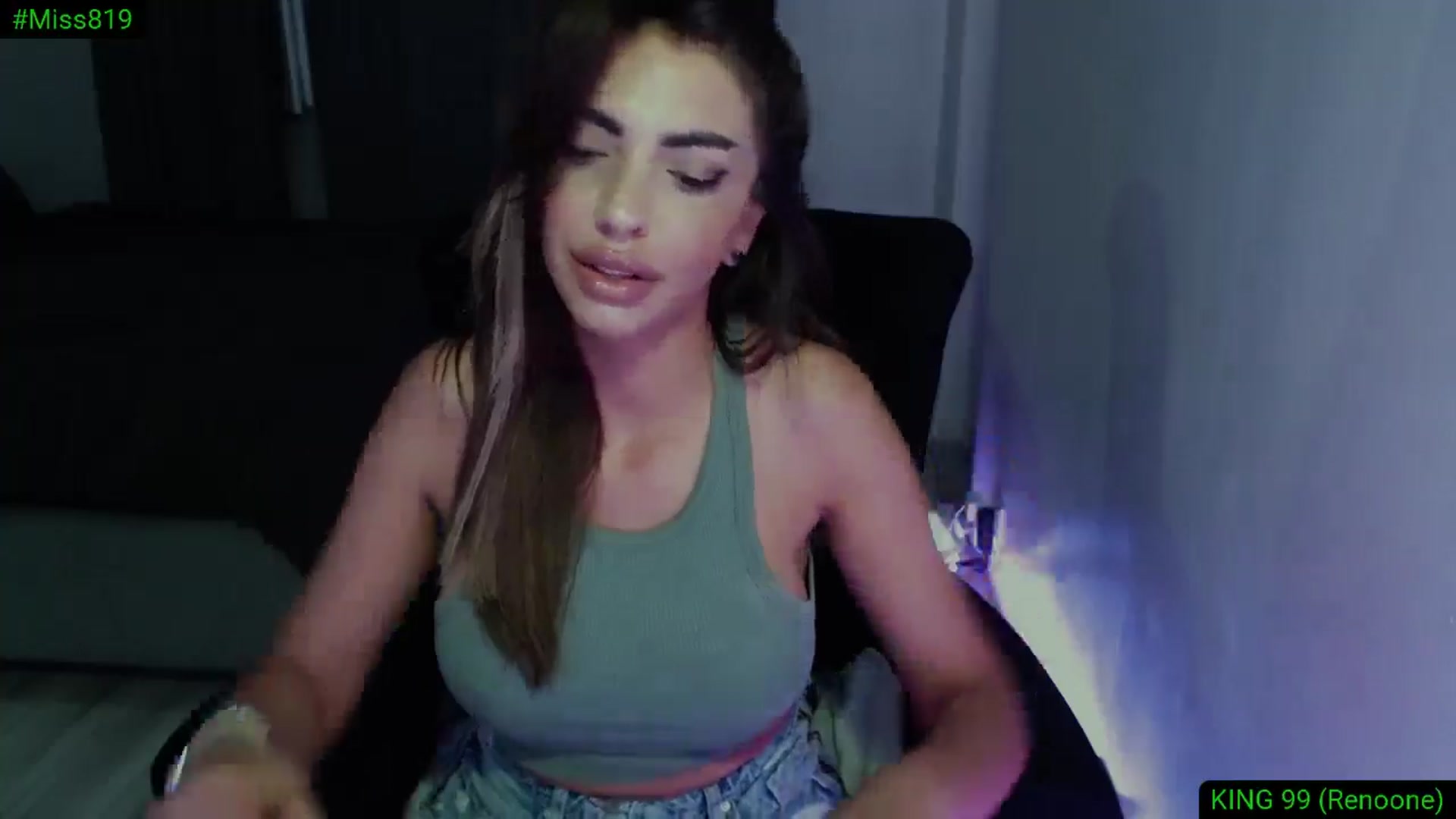 Gallery image thumbnail from Diamondblack5's myfreecams stream on, 06/24/2025, 01:33 image 14 of 20