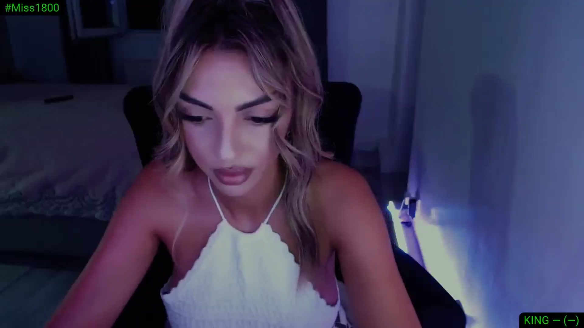 Gallery image thumbnail from Diamondblack5's myfreecams stream on, 07/30/2025, 24:37 image 8 of 20