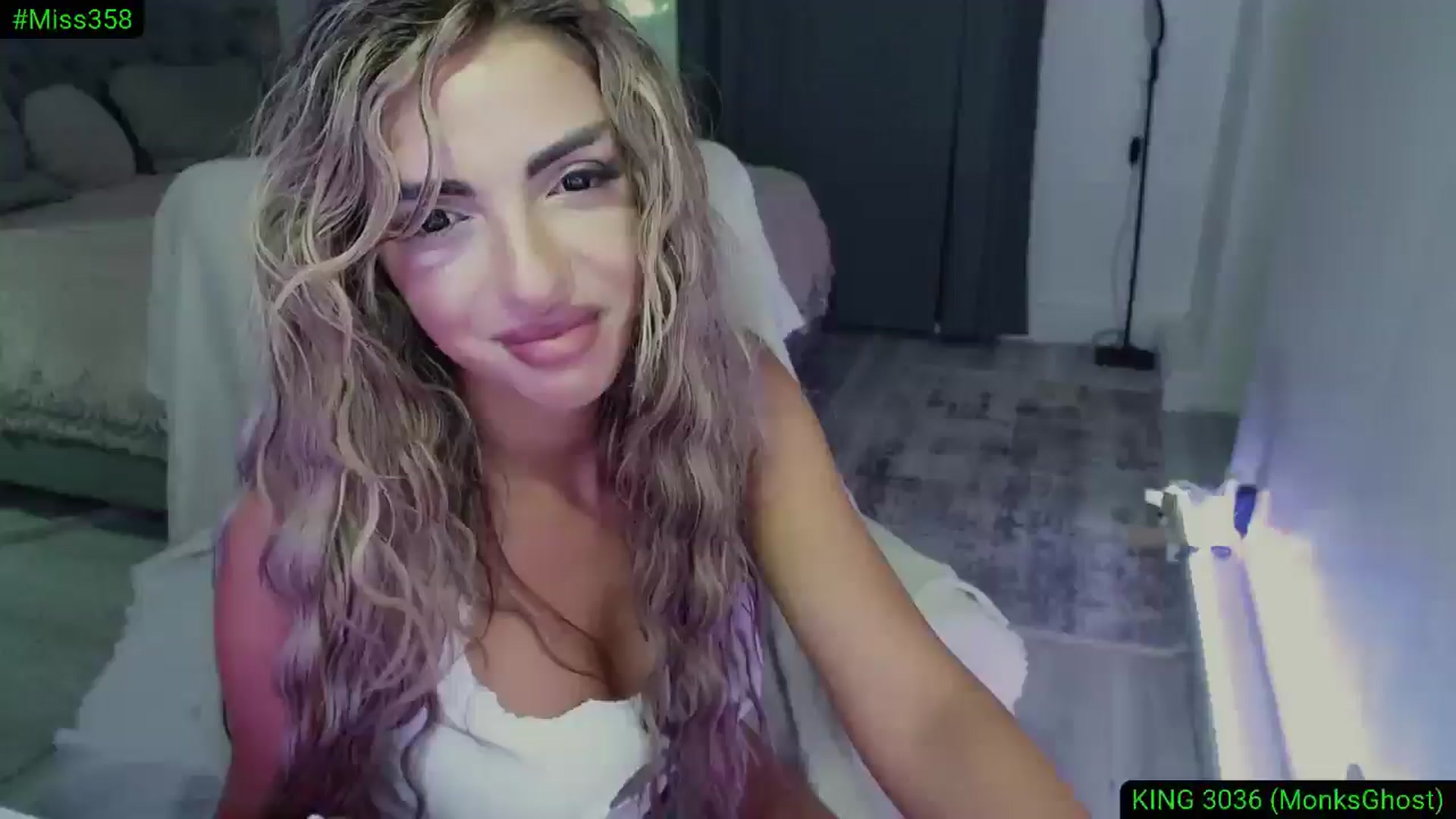 Gallery image thumbnail from Diamondblack5's myfreecams stream on, 08/09/2025, 05:05 image 17 of 20