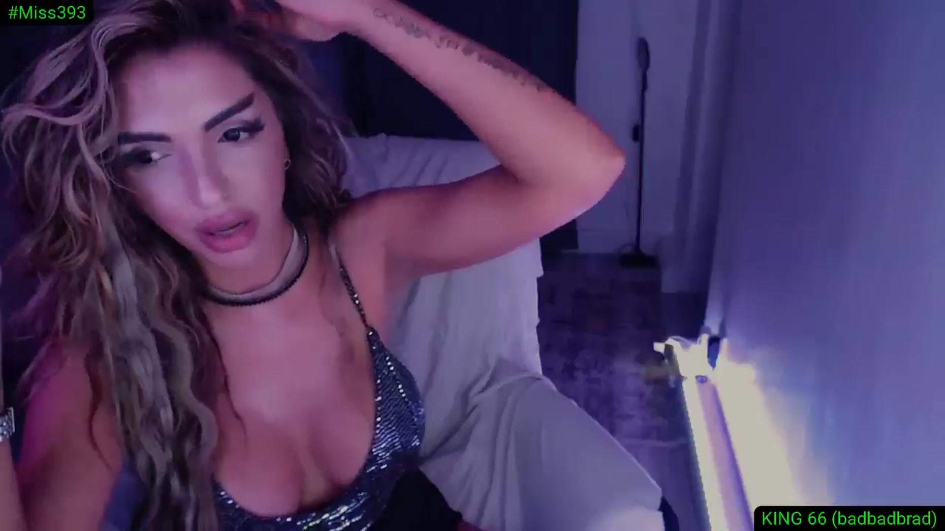 Gallery image thumbnail from Diamondblack5's myfreecams stream on, 08/10/2025, 01:06 image 8 of 20