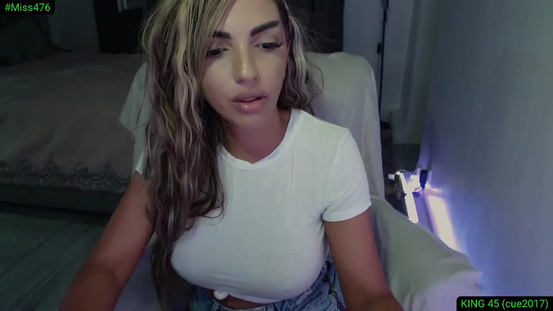 Gallery image thumbnail from Diamondblack5's myfreecams stream on, 08/11/2025, 01:53 image 5 of 20