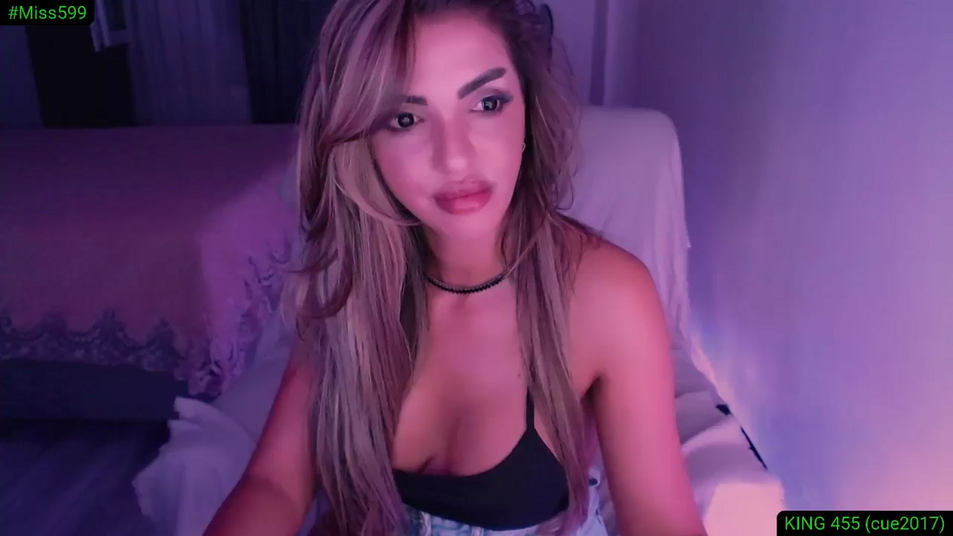 Gallery image thumbnail from Diamondblack5's myfreecams stream on, 08/14/2025, 03:41 image 12 of 20