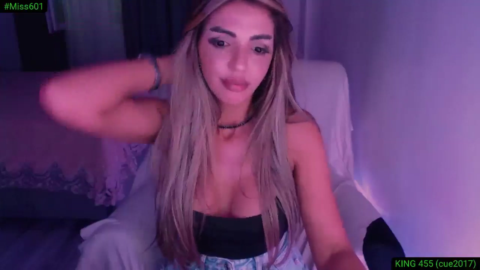 Gallery image thumbnail from Diamondblack5's myfreecams stream on, 08/14/2025, 03:41 image 19 of 20