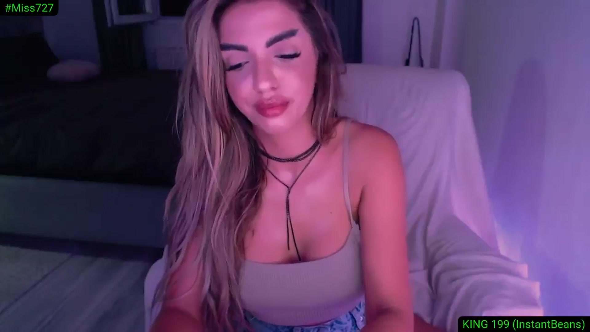 Gallery image thumbnail from Diamondblack5's myfreecams stream on, 08/22/2025, 02:30 image 9 of 20