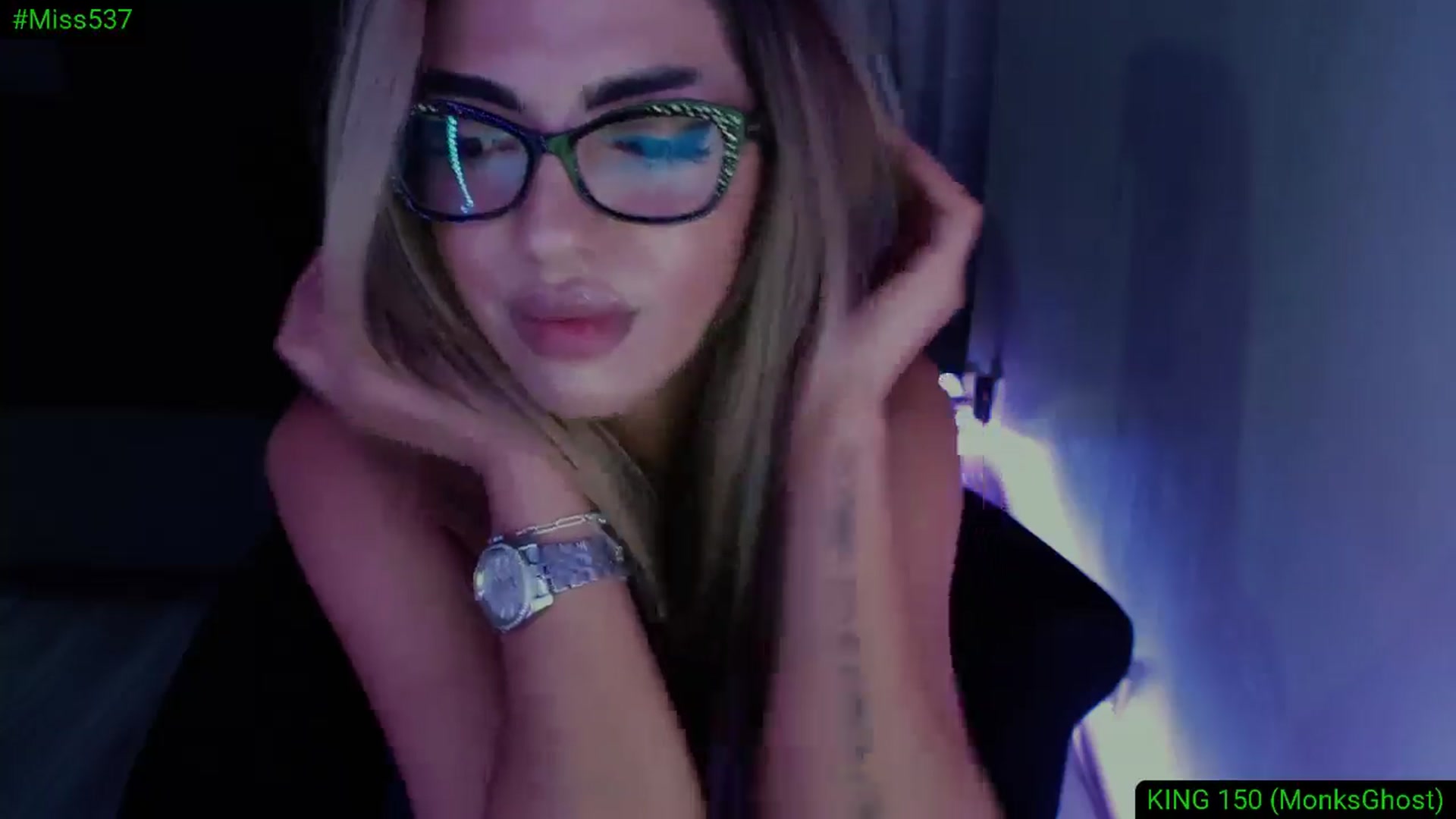 Gallery image thumbnail from Diamondblack5's myfreecams stream on, 09/17/2025, 01:17 image 19 of 20