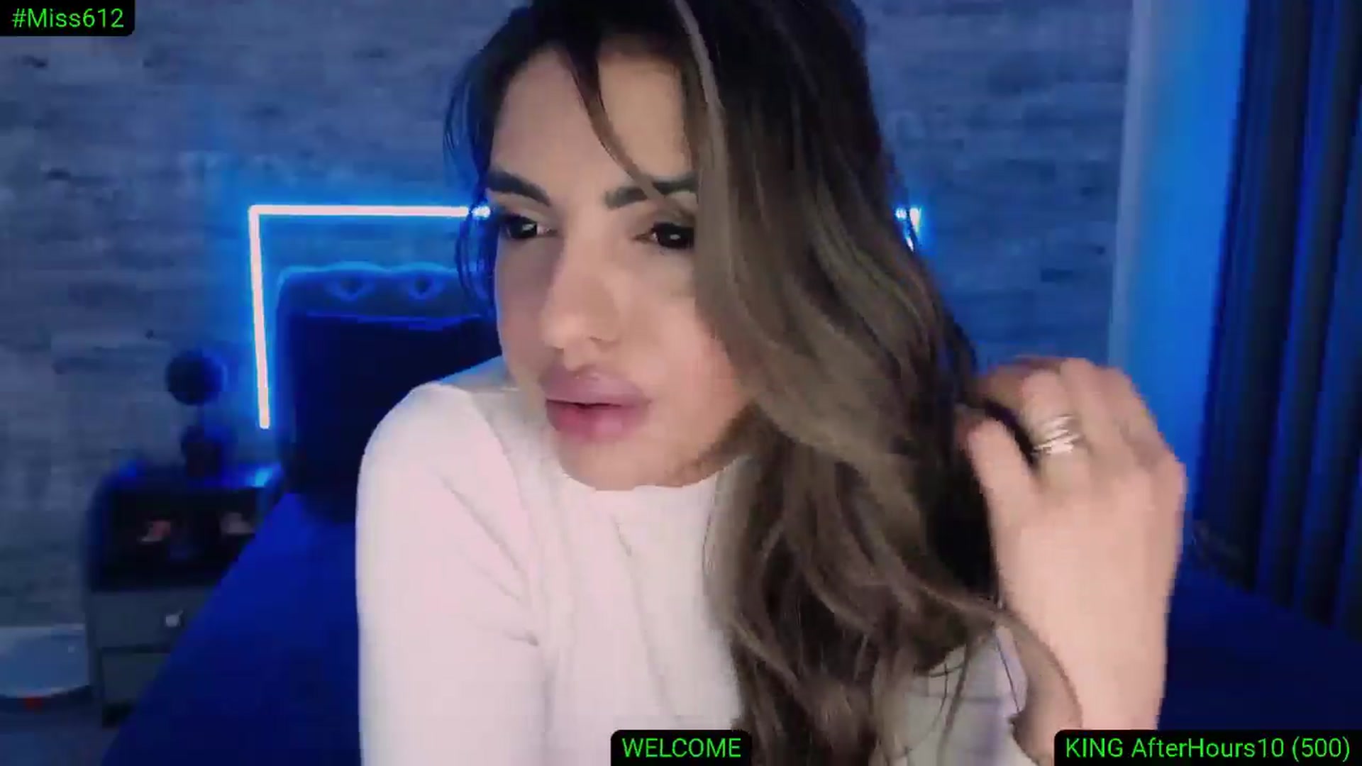 Gallery image thumbnail from Diamondblack5's myfreecams stream on, 11/17/2025, 01:41 image 19 of 20