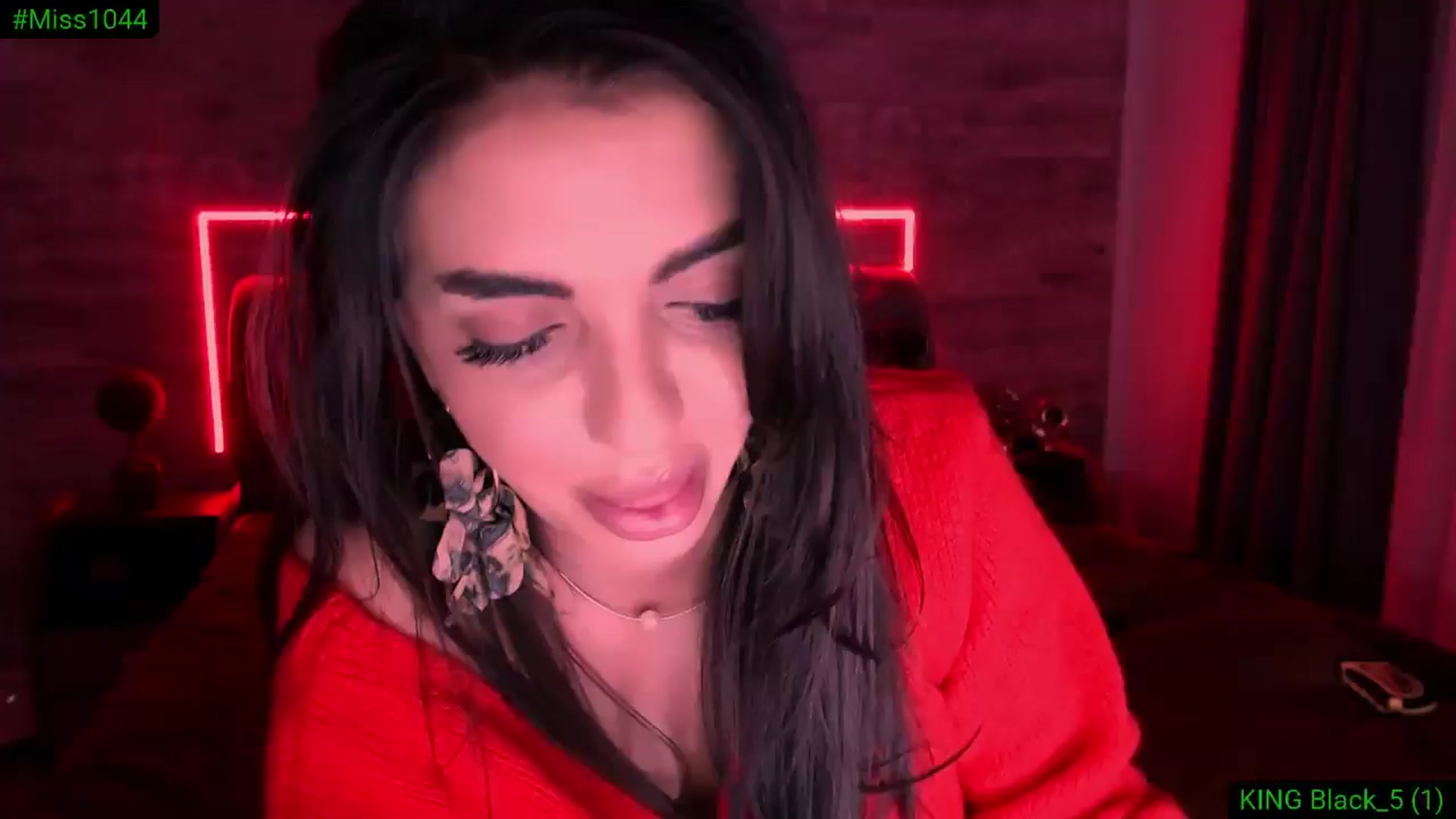 Gallery image thumbnail from Diamondblack5's myfreecams stream on, 12/09/2025, 01:57 image 4 of 20