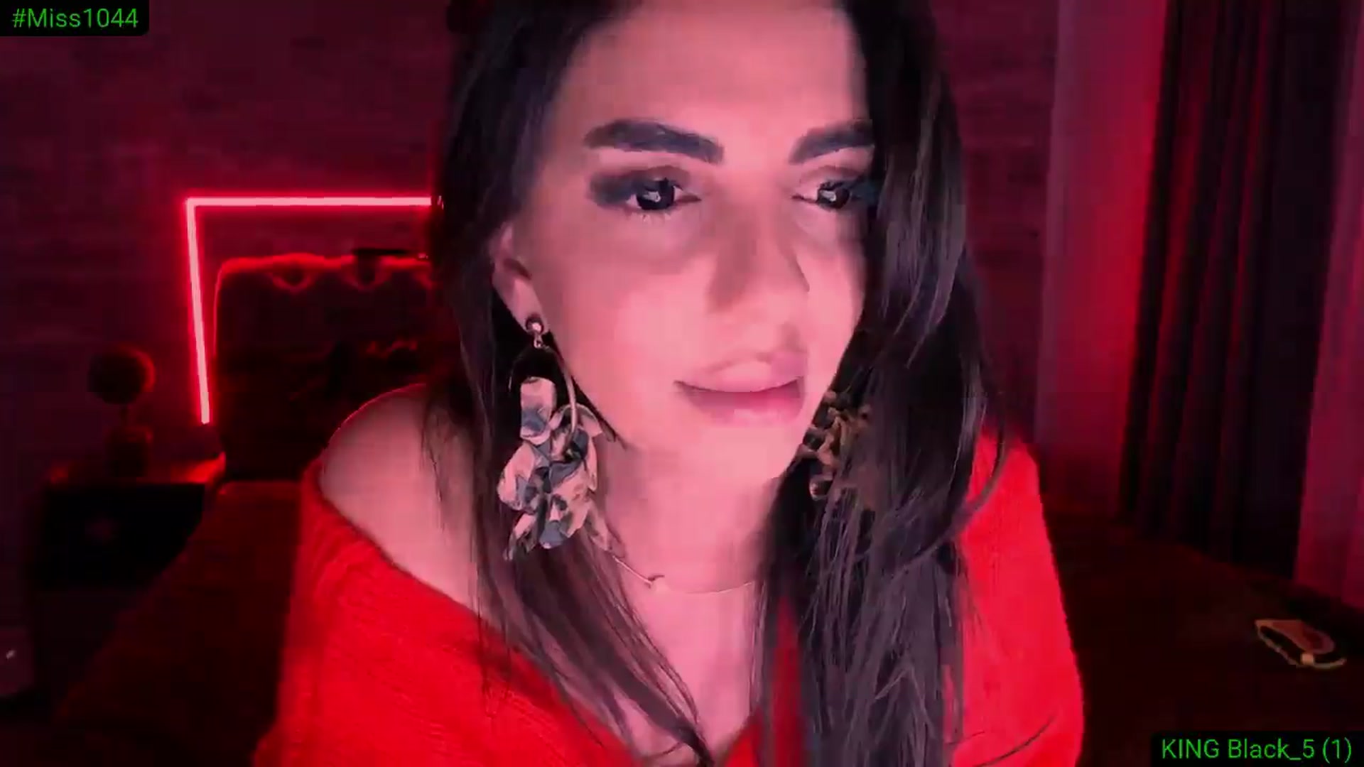 Gallery image thumbnail from Diamondblack5's myfreecams stream on, 12/09/2025, 01:57 image 3 of 20