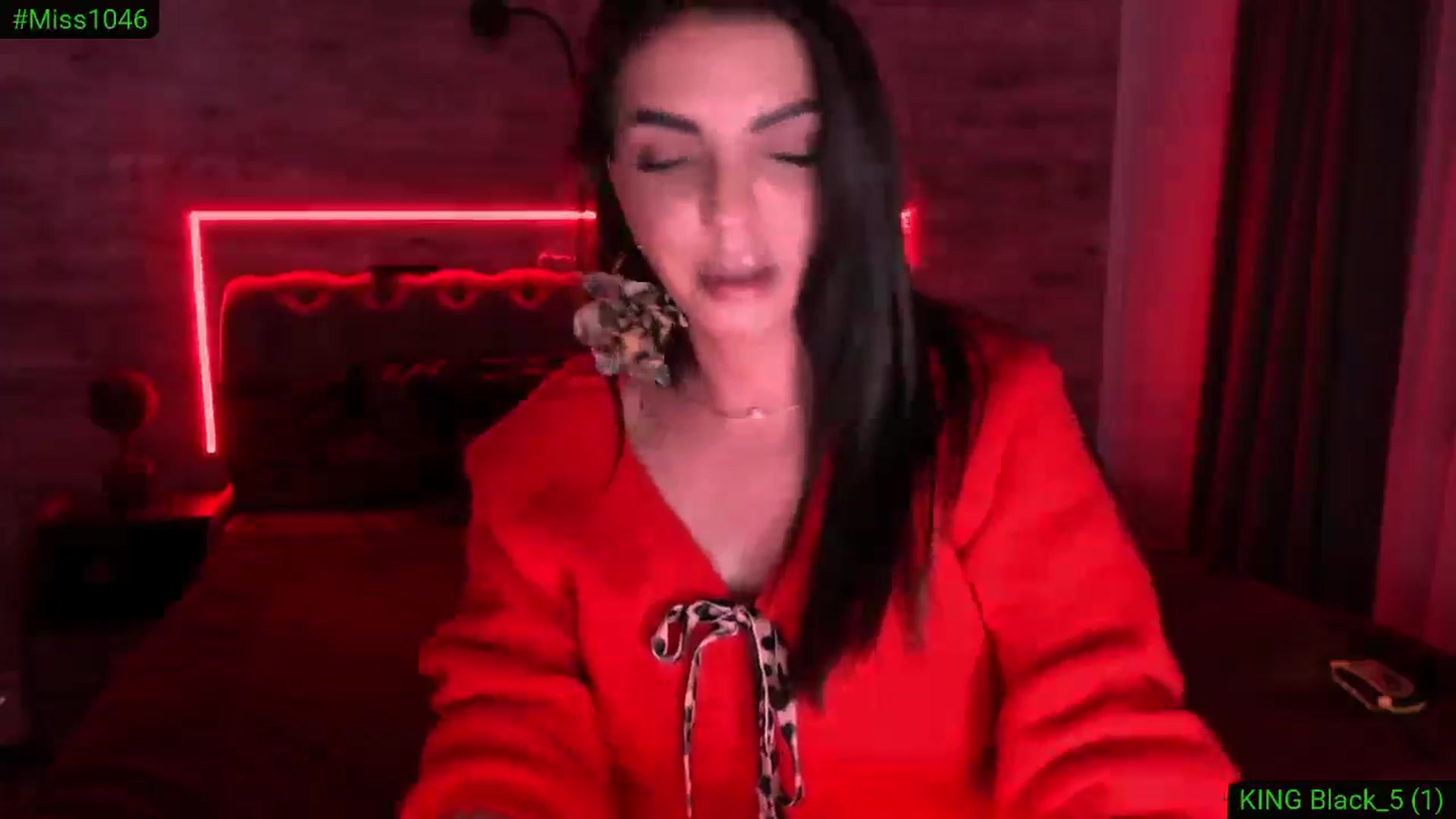 Gallery image thumbnail from Diamondblack5's myfreecams stream on, 12/09/2025, 01:57 image 10 of 20
