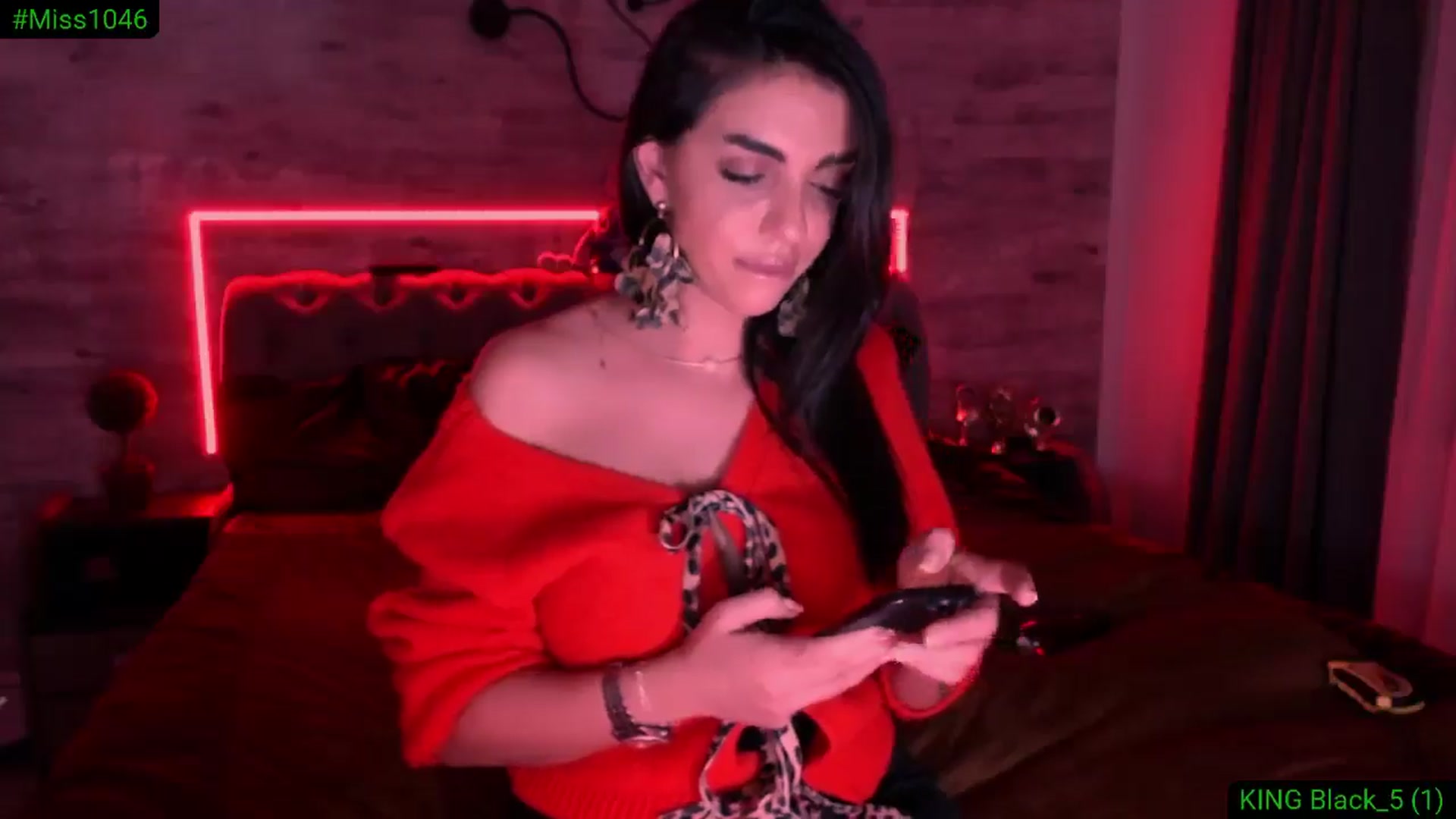 Gallery image thumbnail from Diamondblack5's myfreecams stream on, 12/09/2025, 01:57 image 16 of 20