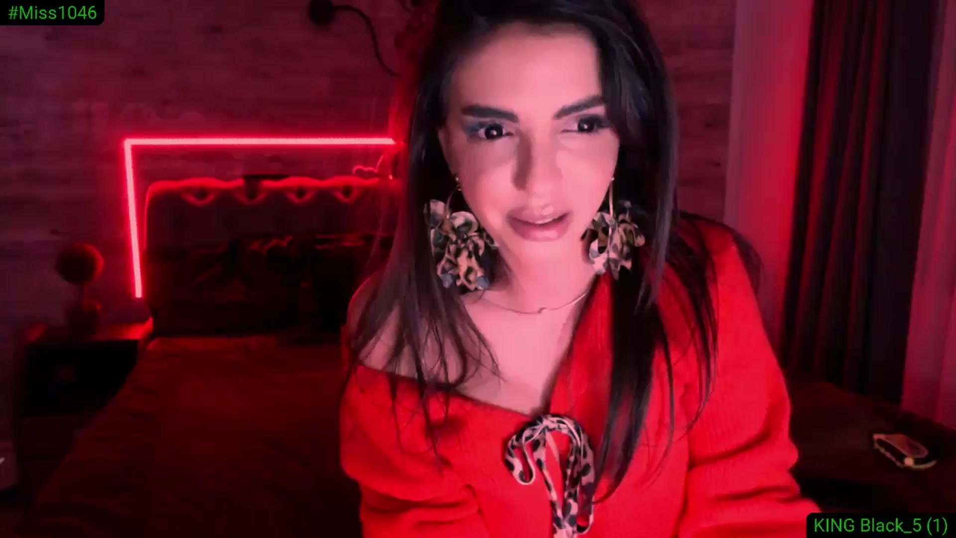 Gallery image thumbnail from Diamondblack5's myfreecams stream on, 12/09/2025, 01:57 image 12 of 20