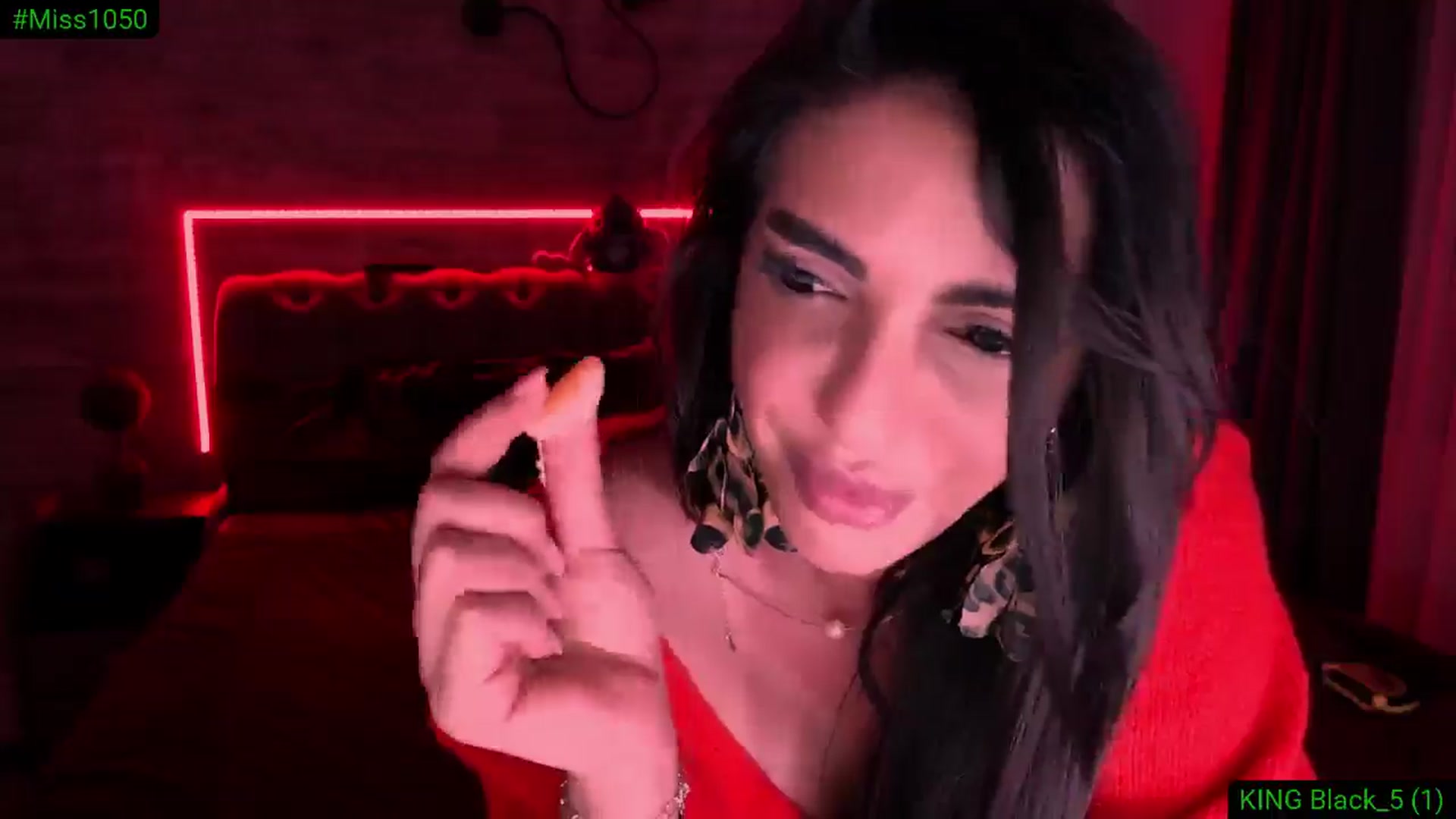 Gallery image thumbnail from Diamondblack5's myfreecams stream on, 12/09/2025, 05:09 image 3 of 20