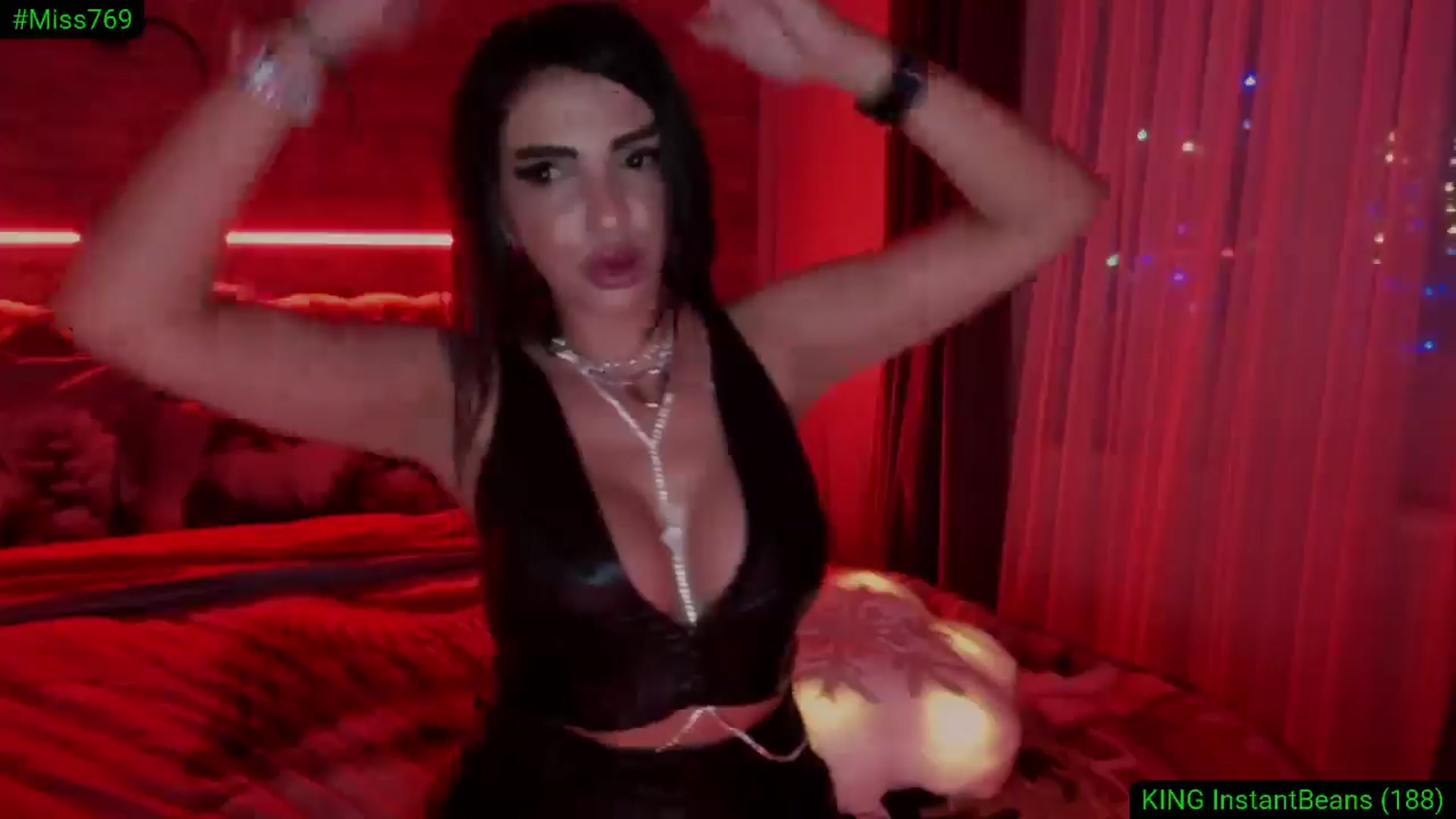 Gallery image thumbnail from Diamondblack5's myfreecams stream on, 12/22/2025, 04:13 image 2 of 20