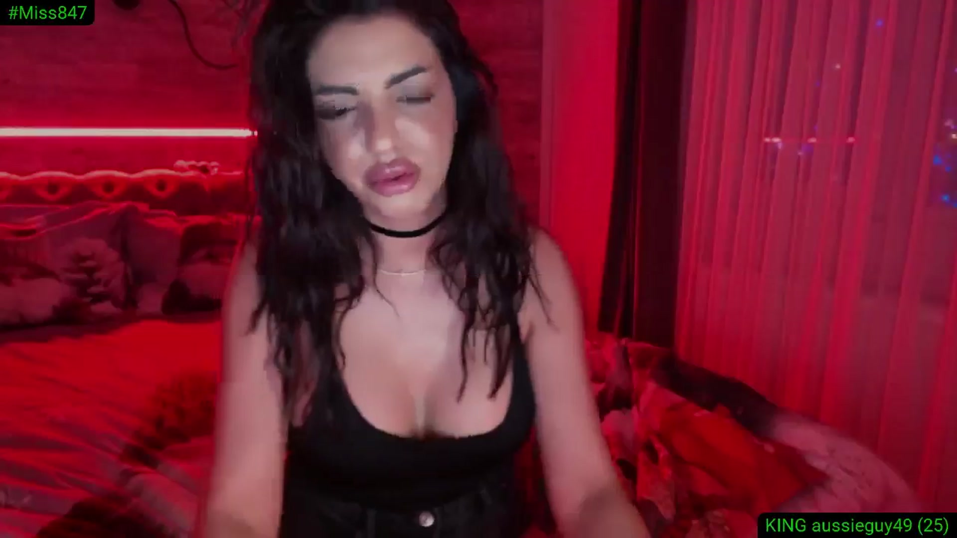 Gallery image thumbnail from Diamondblack5's myfreecams stream on, 12/27/2025, 24:24 image 19 of 20