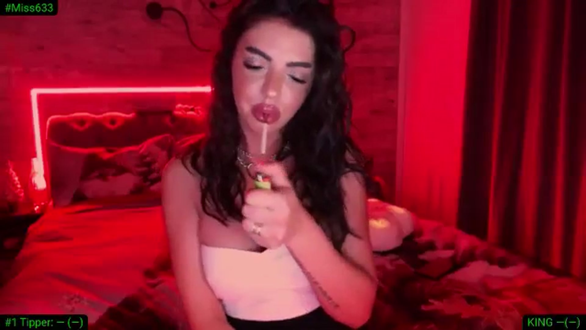 Gallery image thumbnail from Diamondblack5's myfreecams stream on, 12/29/2025, 24:36 image 8 of 20