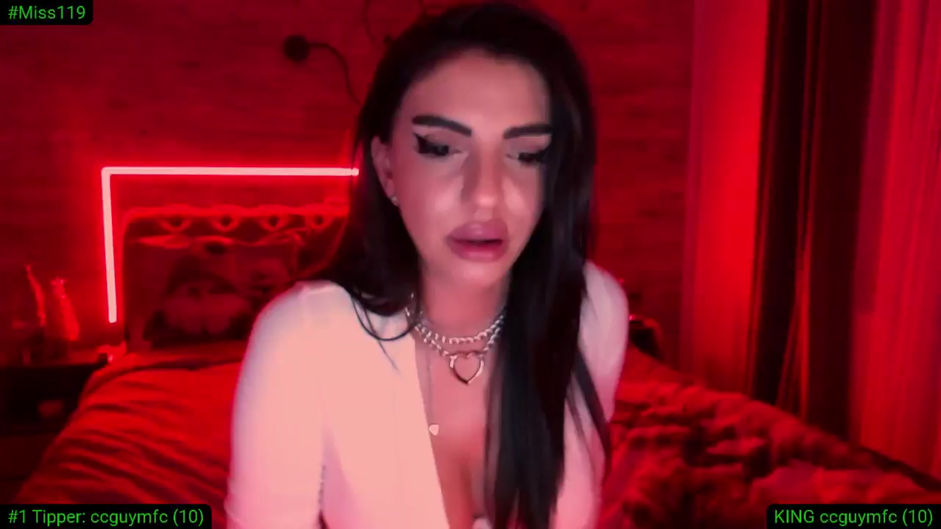 Gallery image thumbnail from Diamondblack5's myfreecams stream on, 01/04/2026, 03:37 image 1 of 20