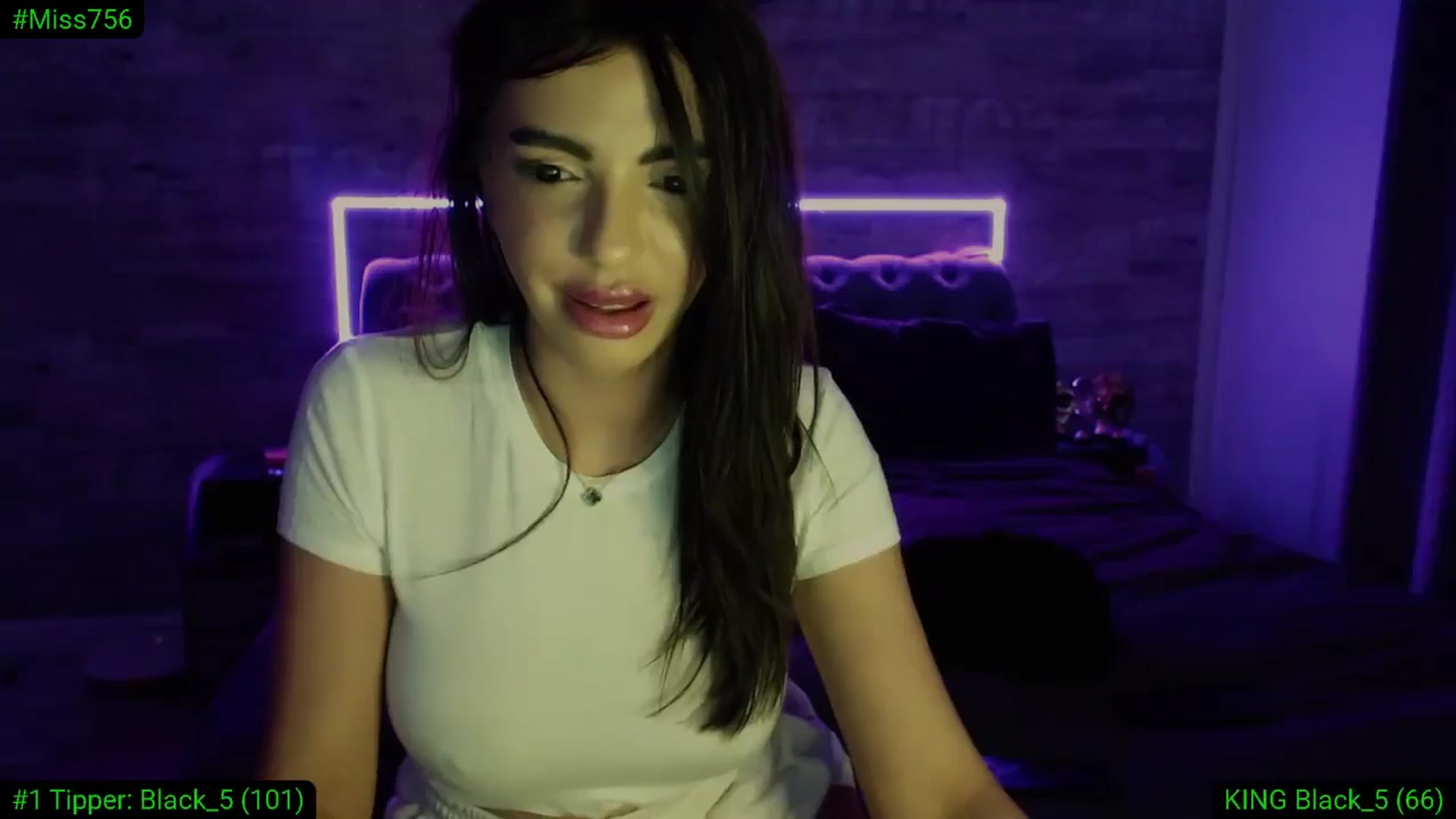 Gallery image thumbnail from Diamondblack5's myfreecams stream on, 01/17/2026, 24:41 image 4 of 20