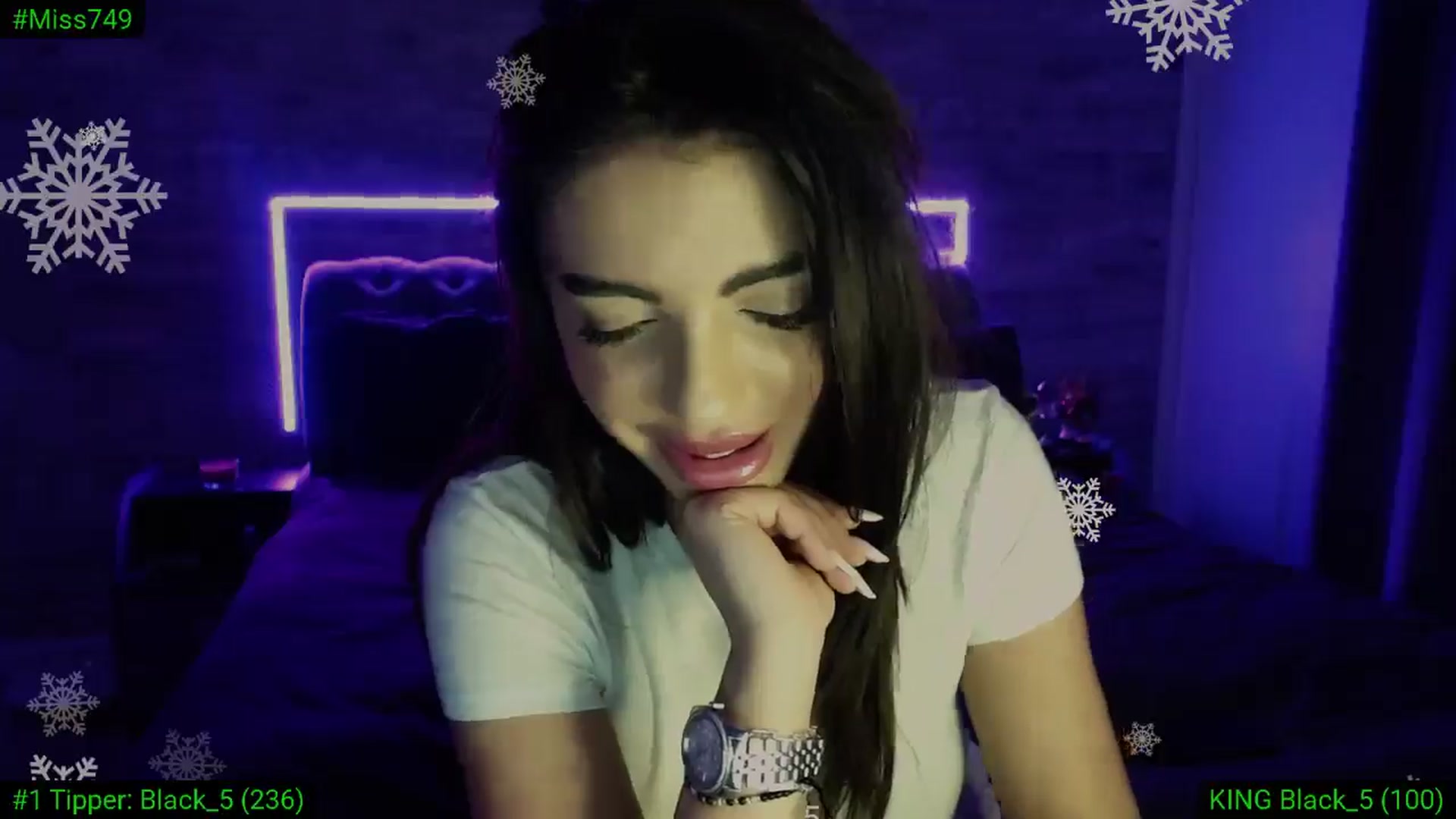 Gallery image thumbnail from Diamondblack5's myfreecams stream on, 01/17/2026, 24:41 image 10 of 20
