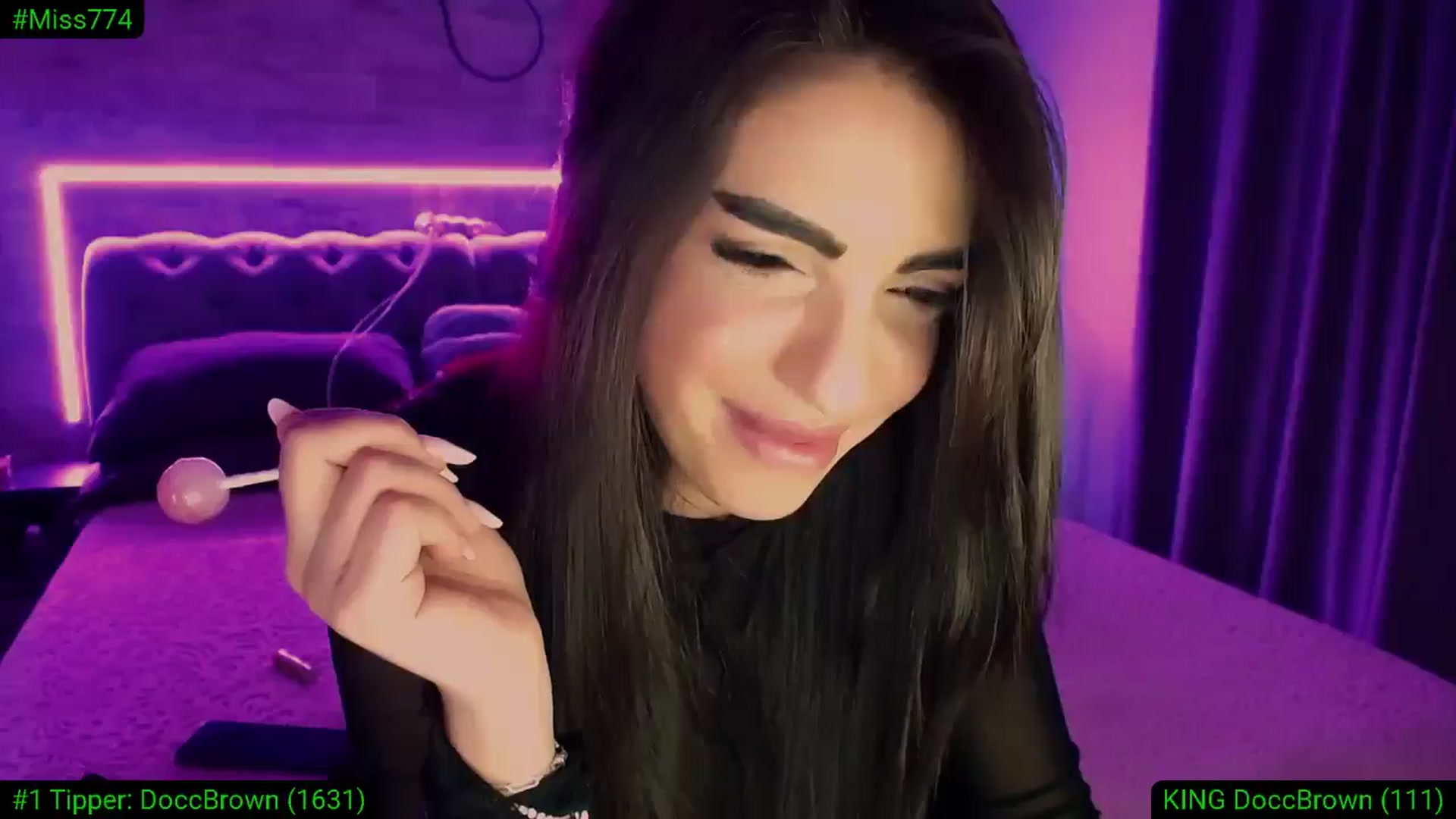 Gallery image thumbnail from Diamondblack5's myfreecams stream on, 01/18/2026, 24:46 image 11 of 20