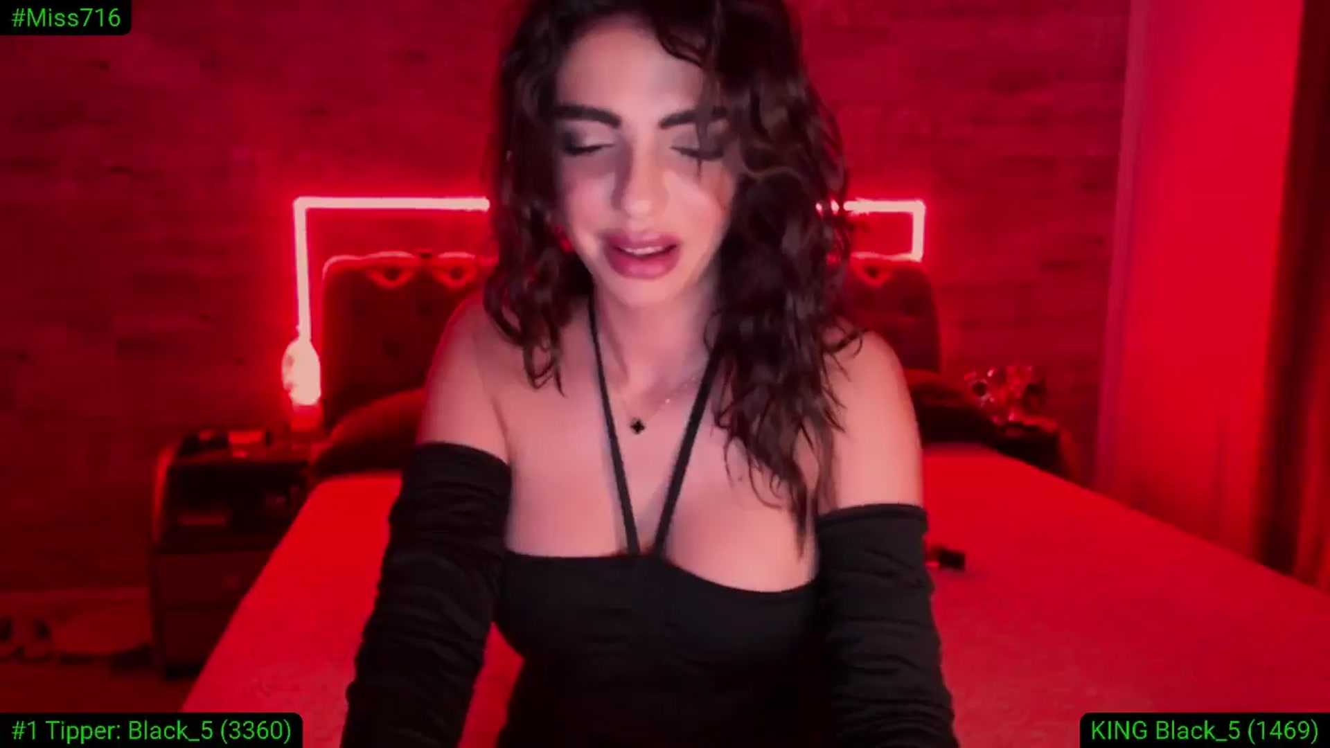 Gallery image thumbnail from Diamondblack5's myfreecams stream on, 01/22/2026, 01:54 image 13 of 20