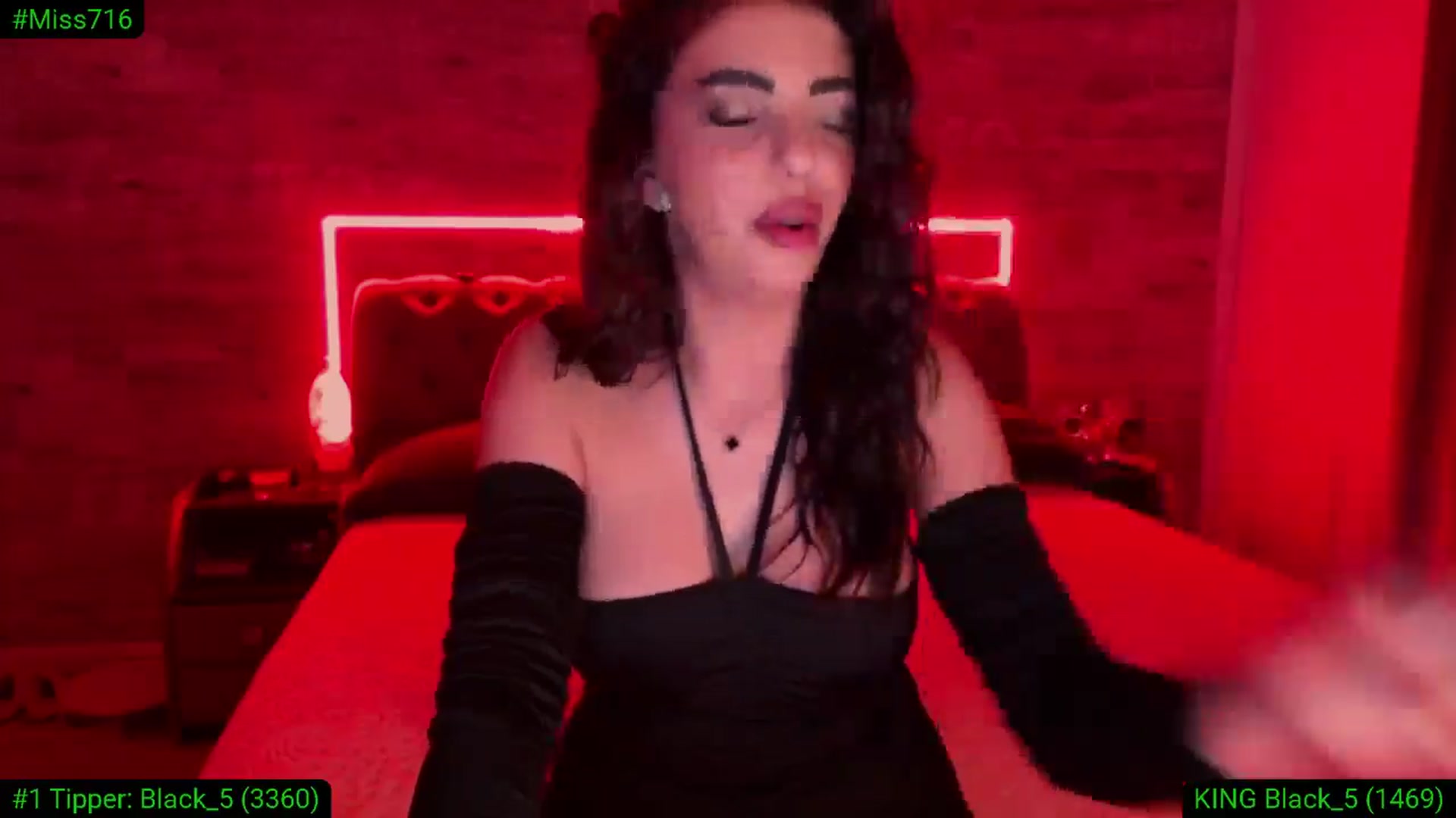 Gallery image thumbnail from Diamondblack5's myfreecams stream on, 01/22/2026, 01:54 image 12 of 20