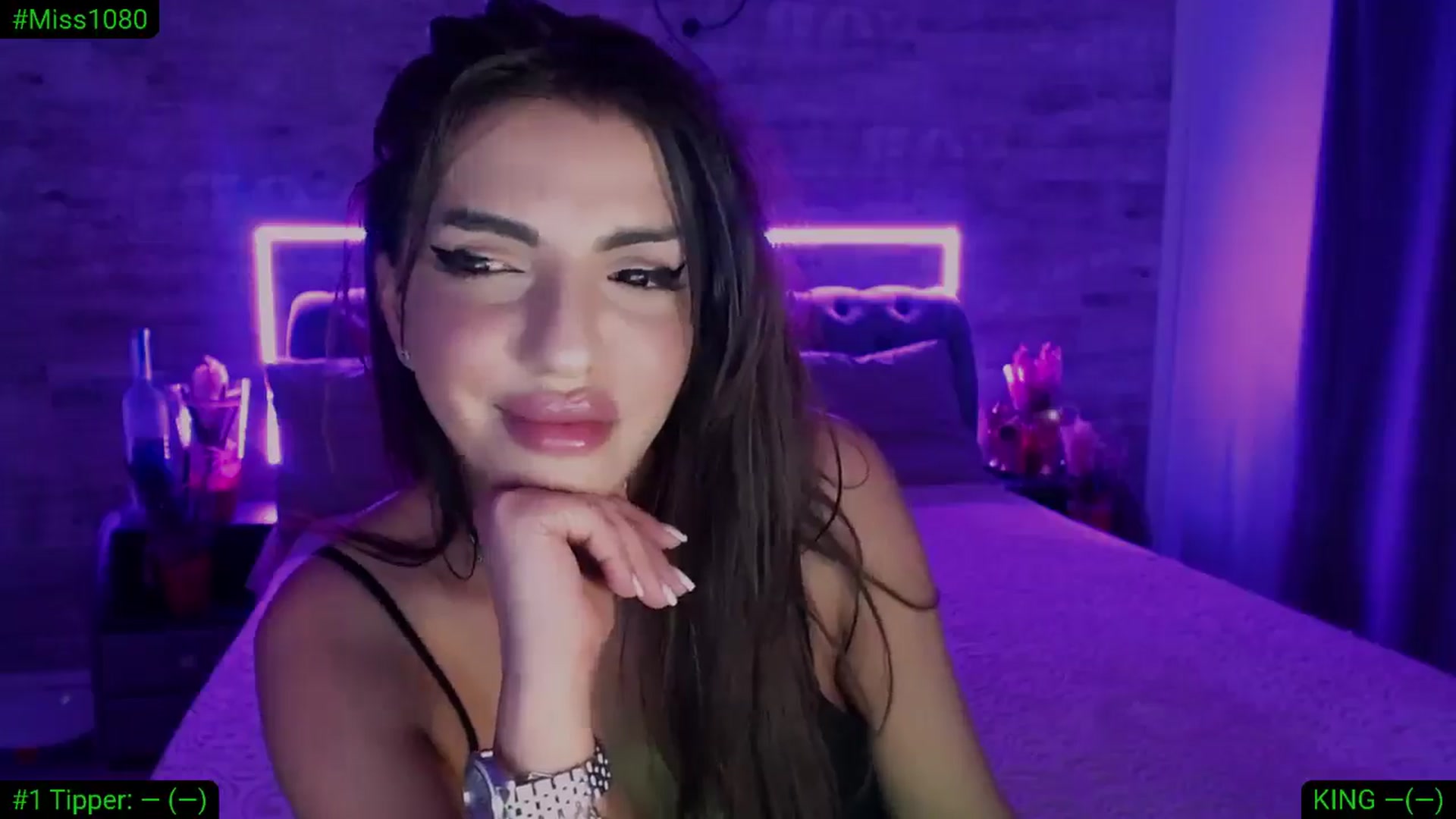Gallery image thumbnail from Diamondblack5's myfreecams stream on, 03/03/2026, 24:54 image 8 of 20