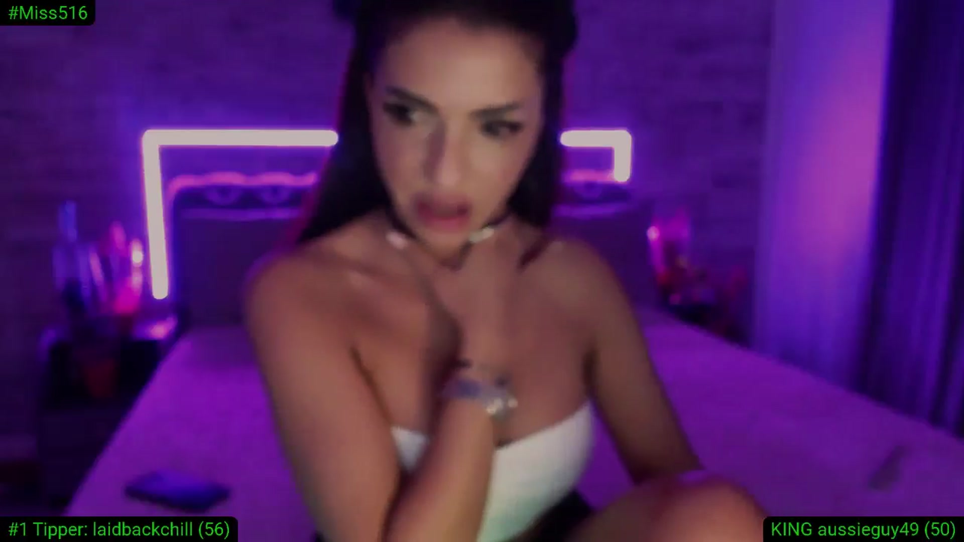 Gallery image thumbnail from Diamondblack5's myfreecams stream on, 03/04/2026, 23:31 image 19 of 20