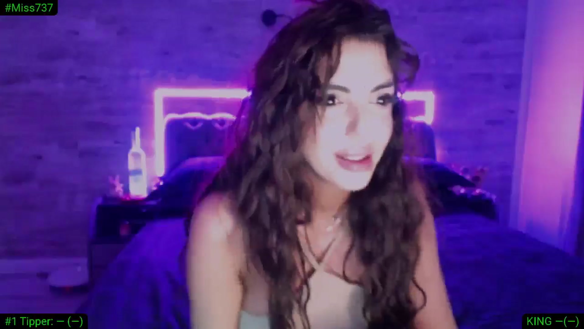 Gallery image thumbnail from Diamondblack5's myfreecams stream on, 03/15/2026, 02:06 image 4 of 20