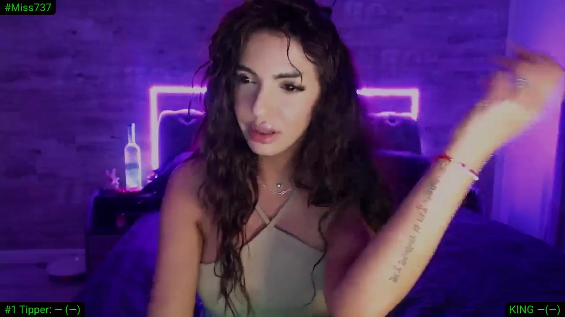 Gallery image thumbnail from Diamondblack5's myfreecams stream on, 03/15/2026, 02:06 image 3 of 20